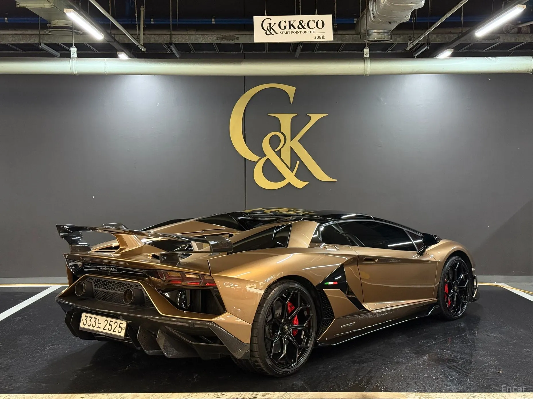 Lamborghini Aventador превью 4