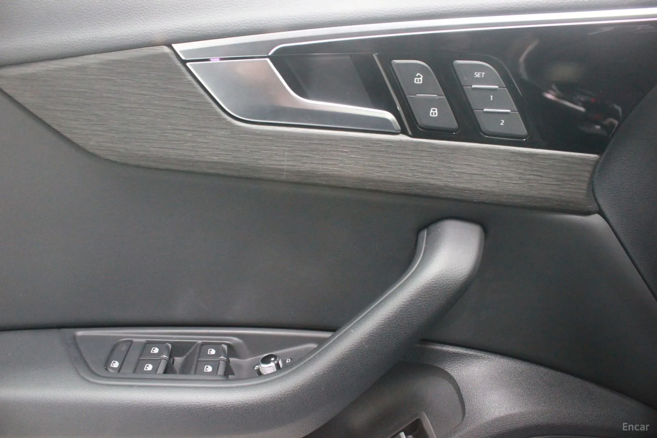 Audi A4 (B9) превью 10