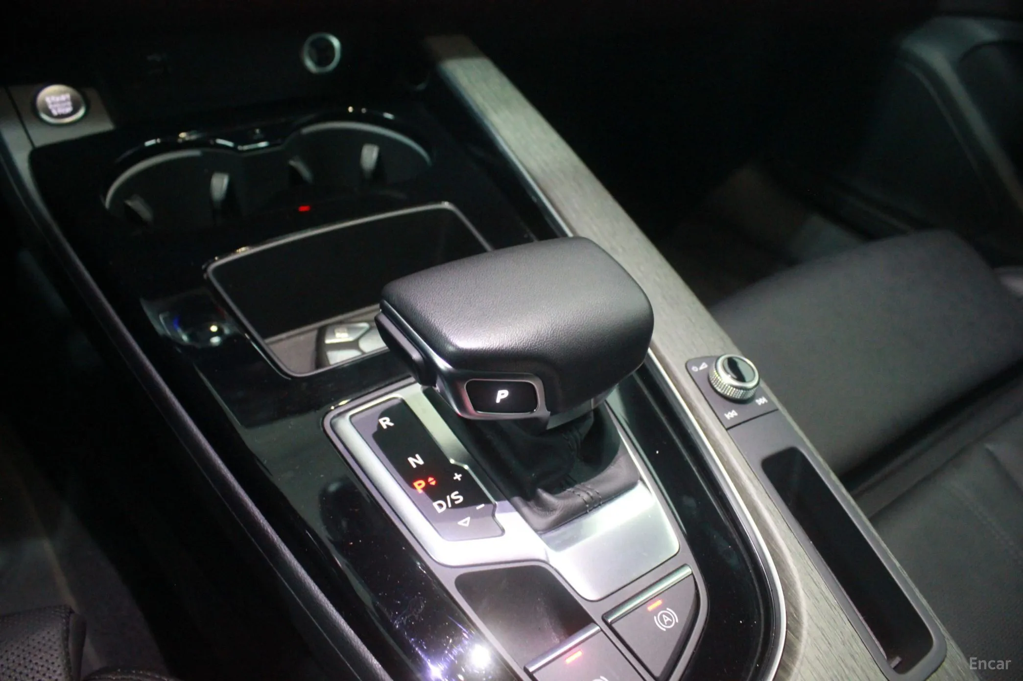 Audi A4 (B9) превью 9