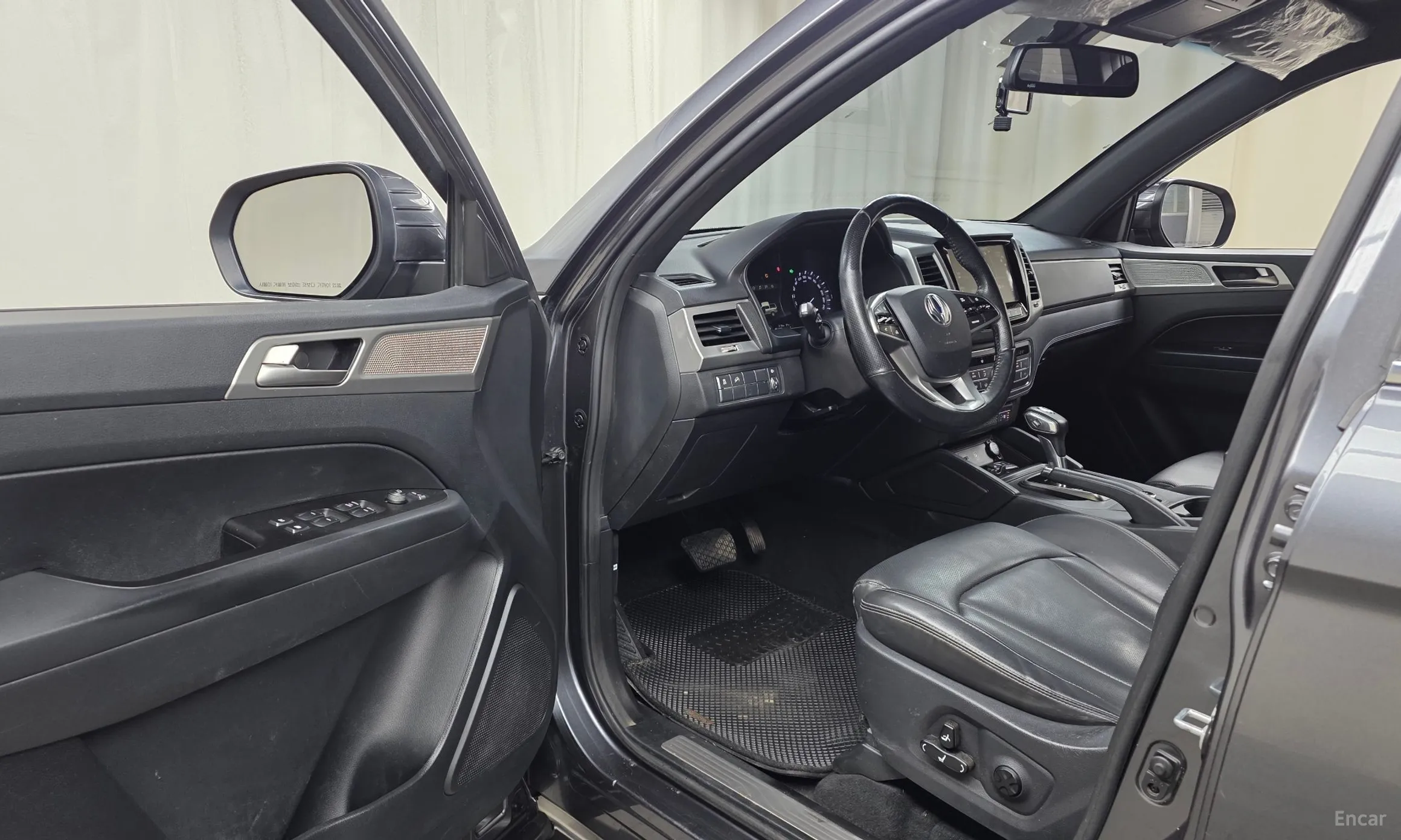 KG Mobility (SsangYong) Rexton Sports Khan превью 10