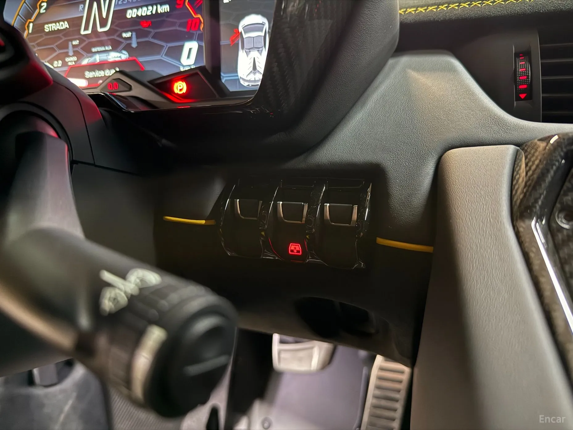 Lamborghini Aventador превью 15
