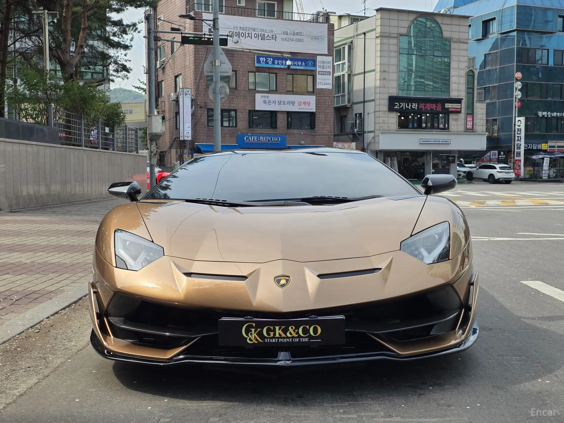 Lamborghini Aventador превью 3