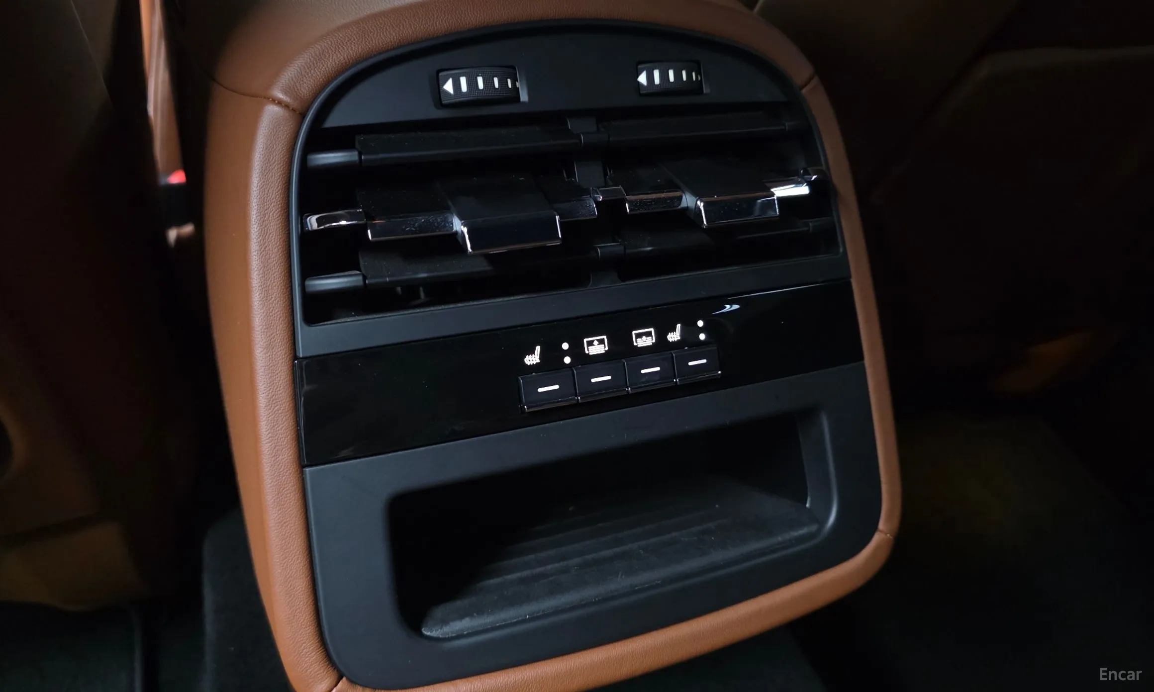 Maserati Quattroporte превью 18