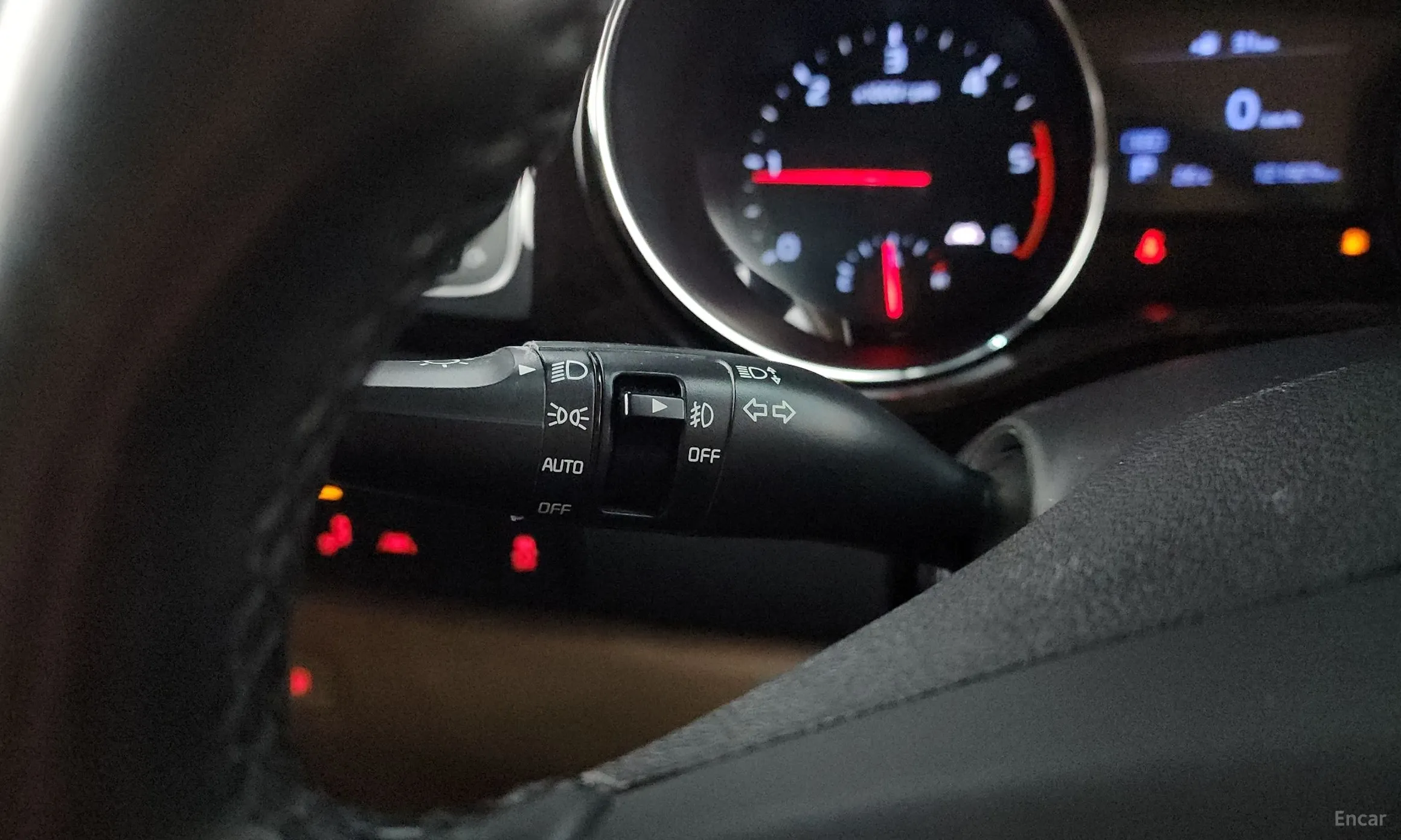 Kia Carnival превью 18