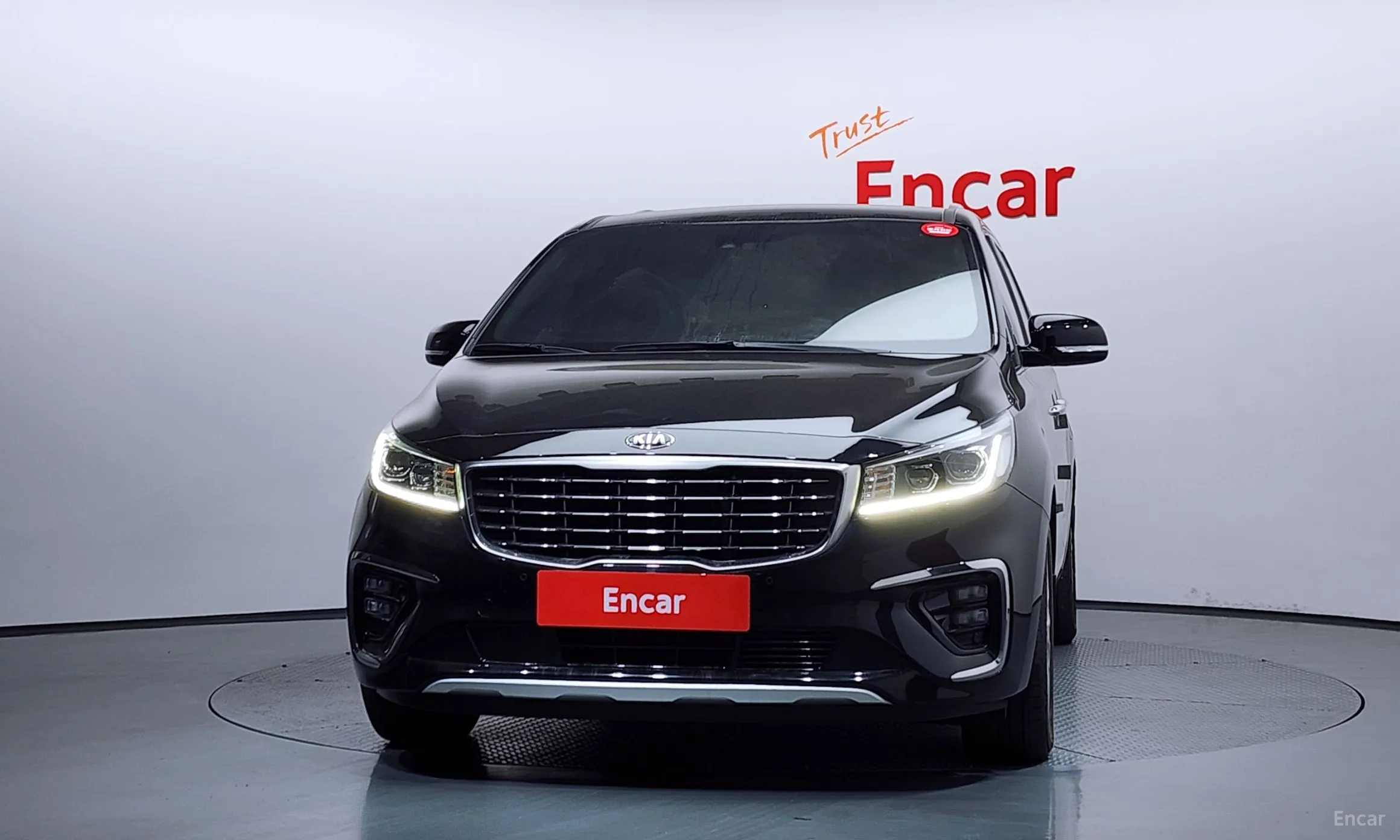Kia Carnival превью 3