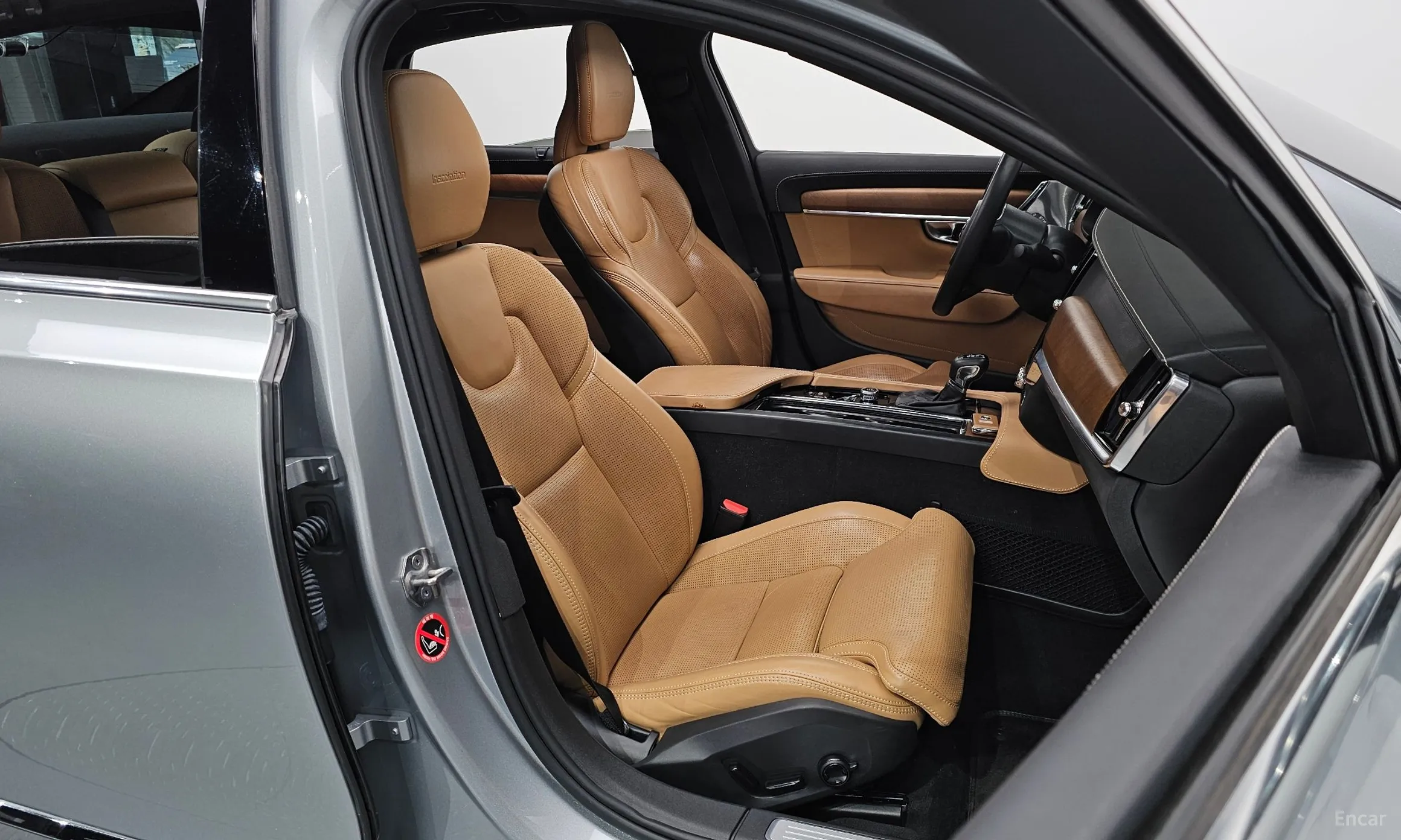 Volvo S90 превью 11
