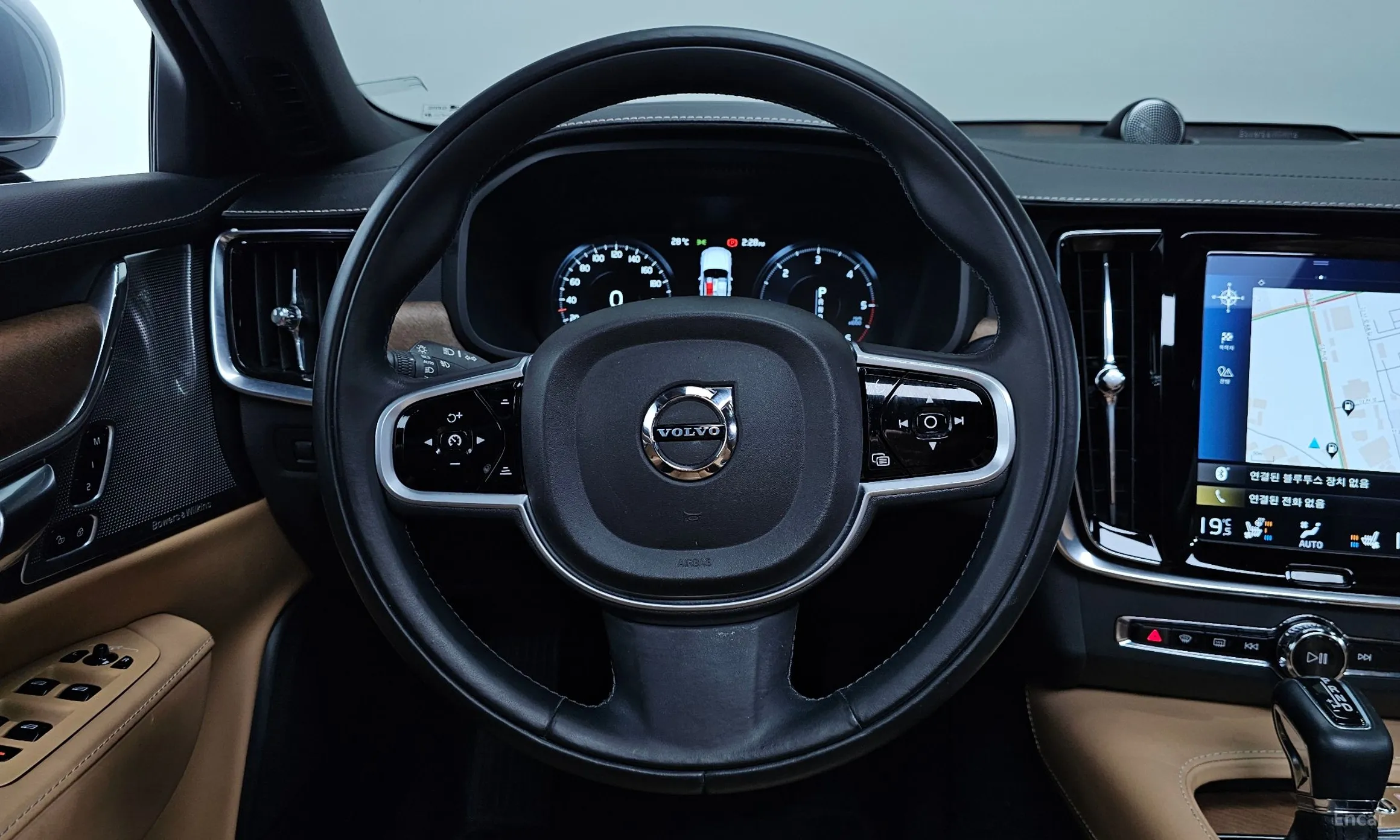 Volvo S90 превью 13