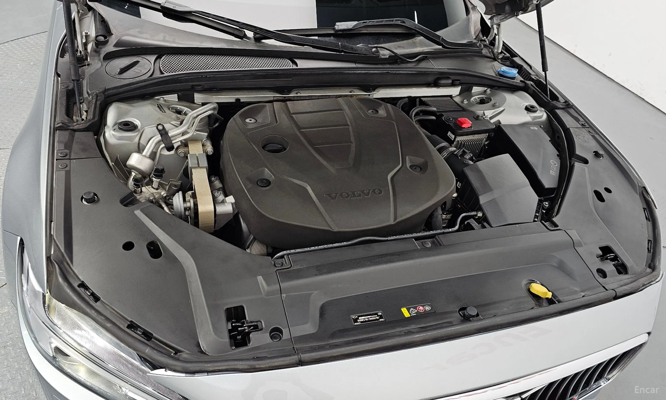 Volvo S90 превью 6