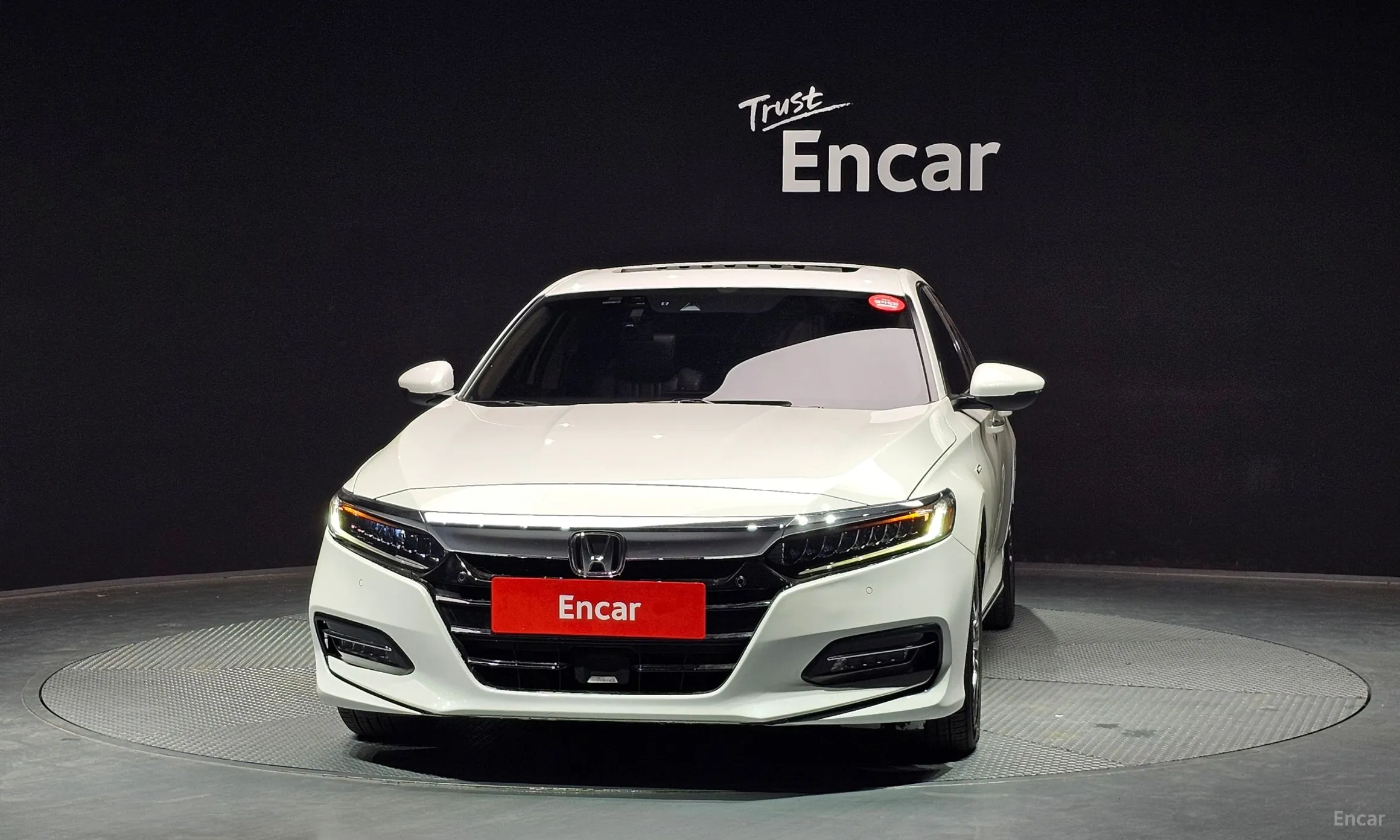 Honda Accord 10th Generation превью 3