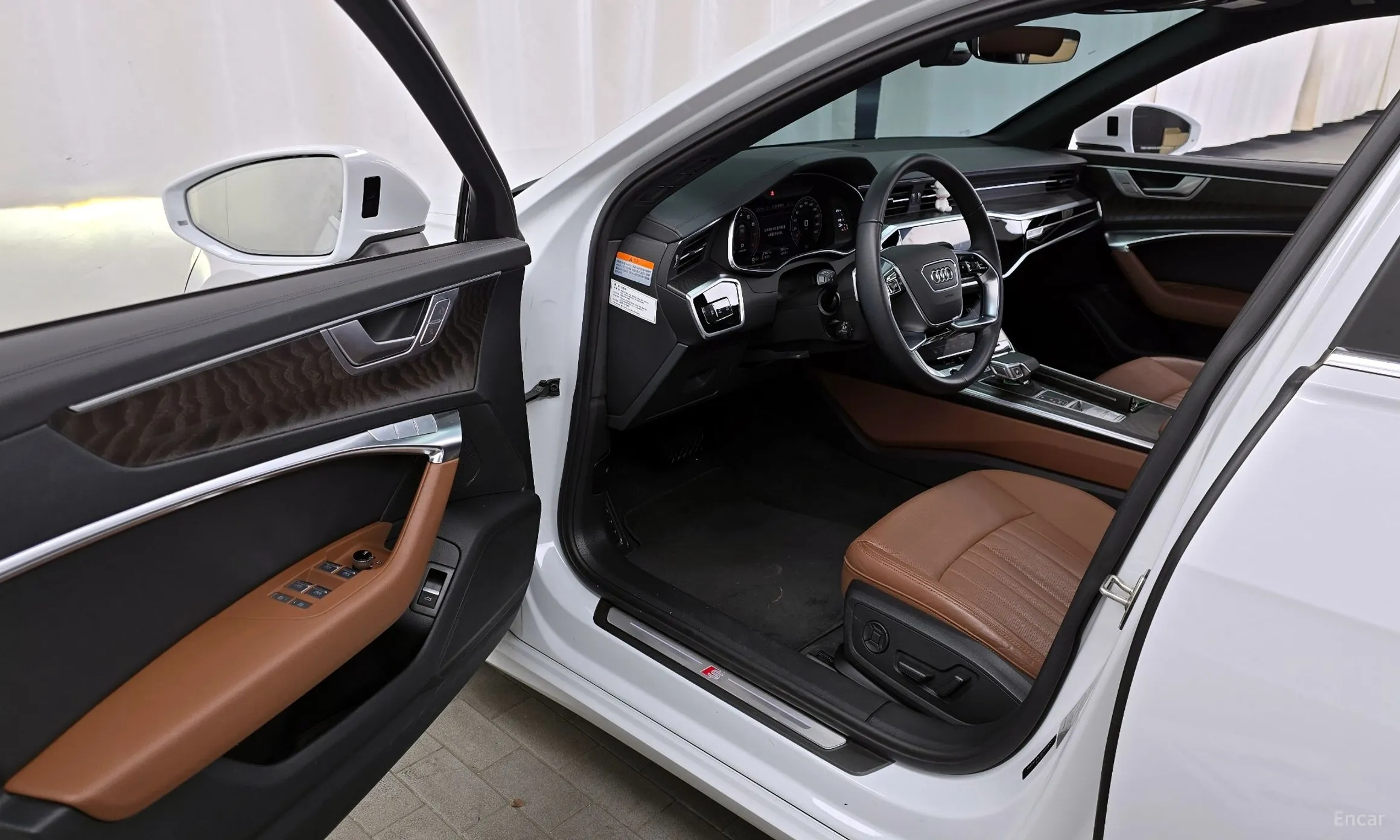 Audi A6 (C8) превью 10