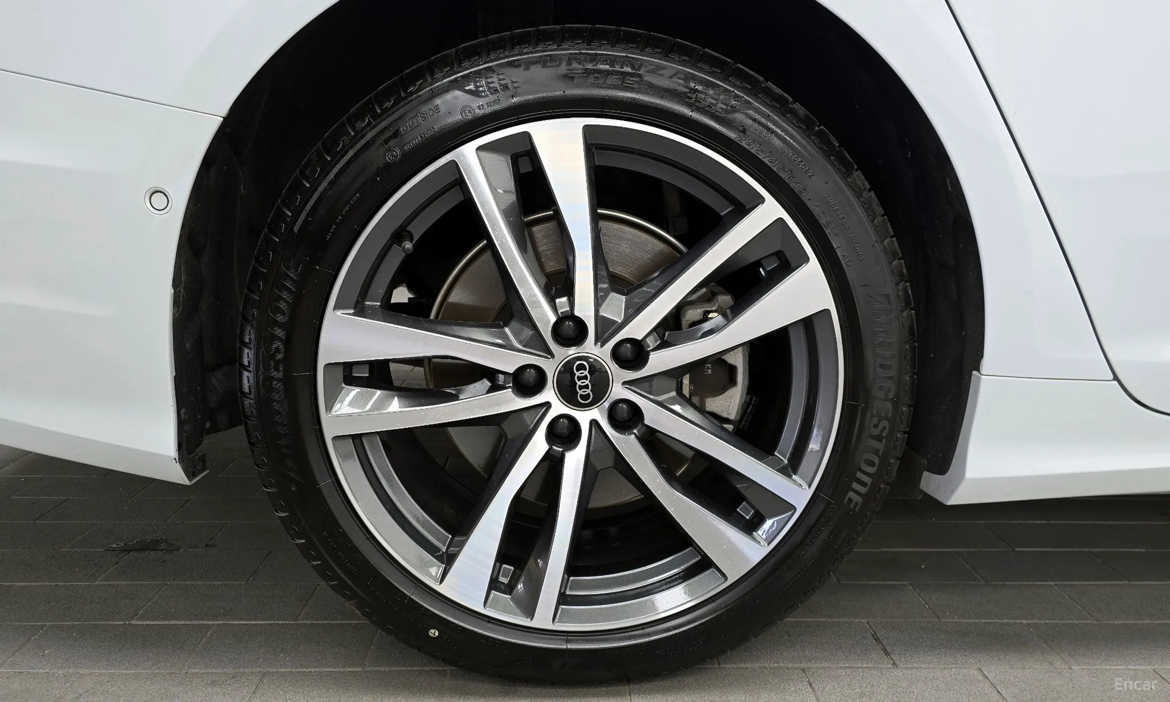 Audi A6 (C8) превью 5