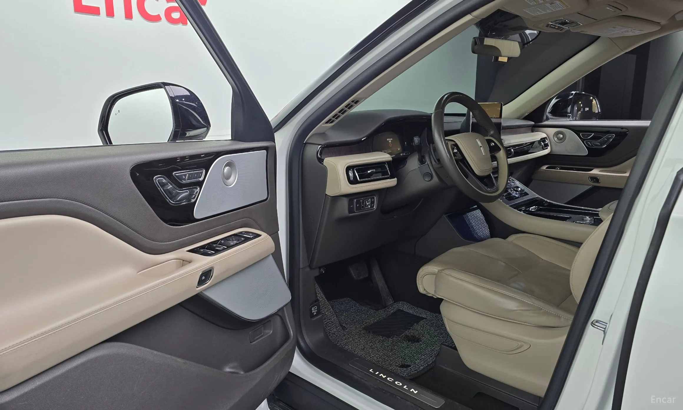 Lincoln Aviator 2nd Generation превью 10
