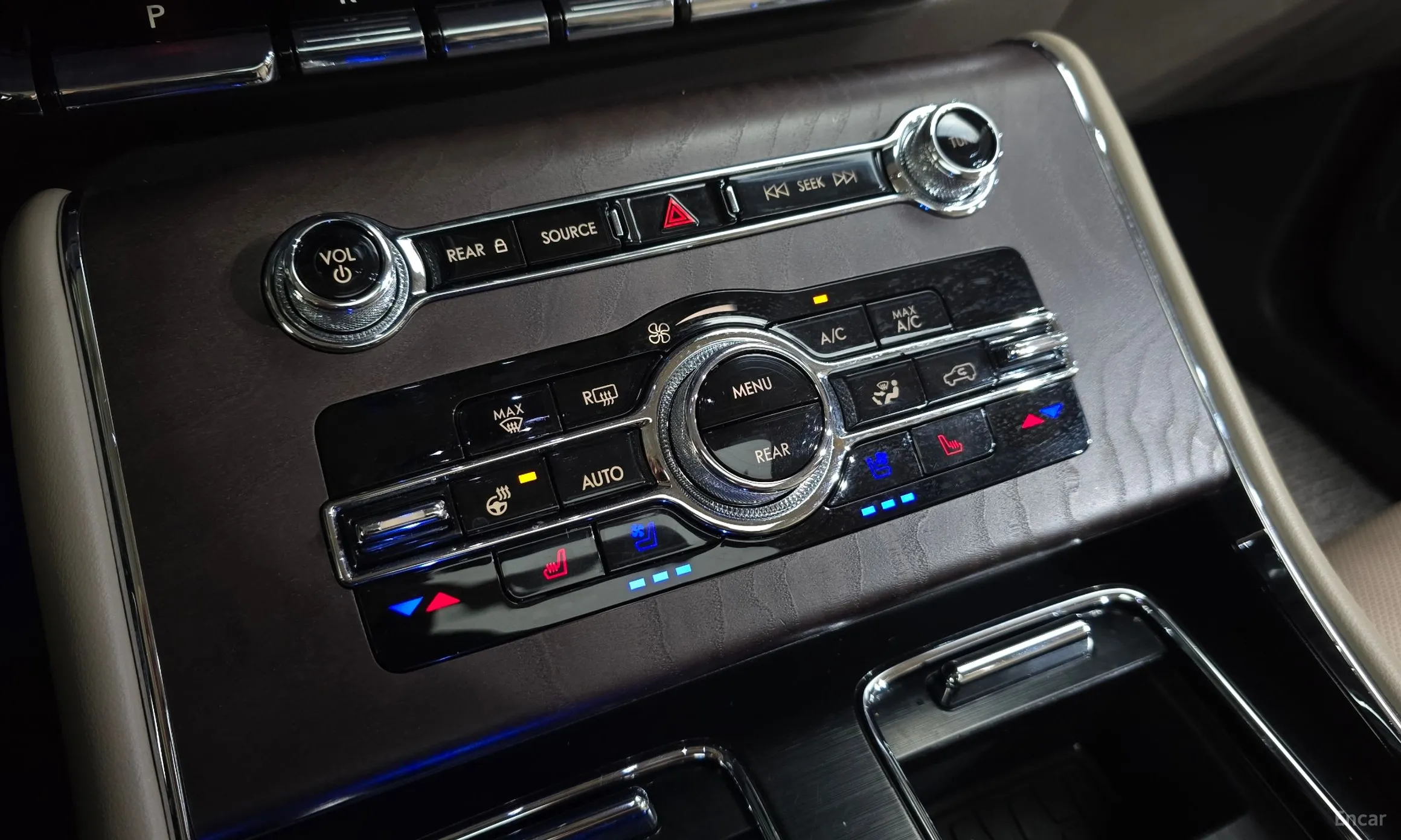 Lincoln Aviator 2nd Generation превью 13