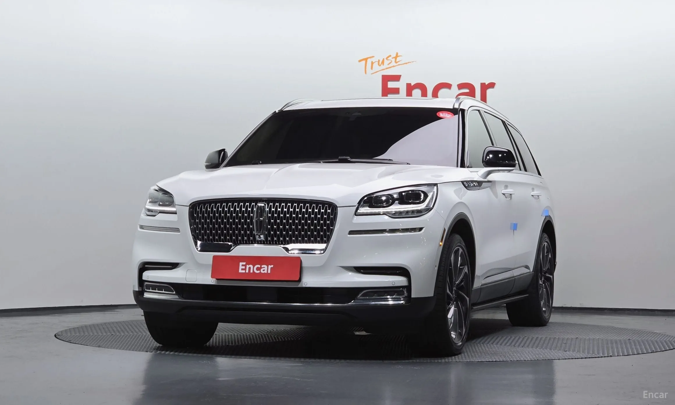 Lincoln Aviator 2nd Generation превью 3