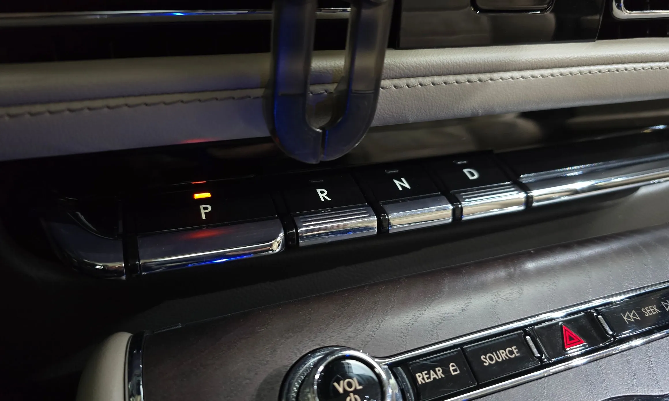 Lincoln Aviator 2nd Generation превью 9