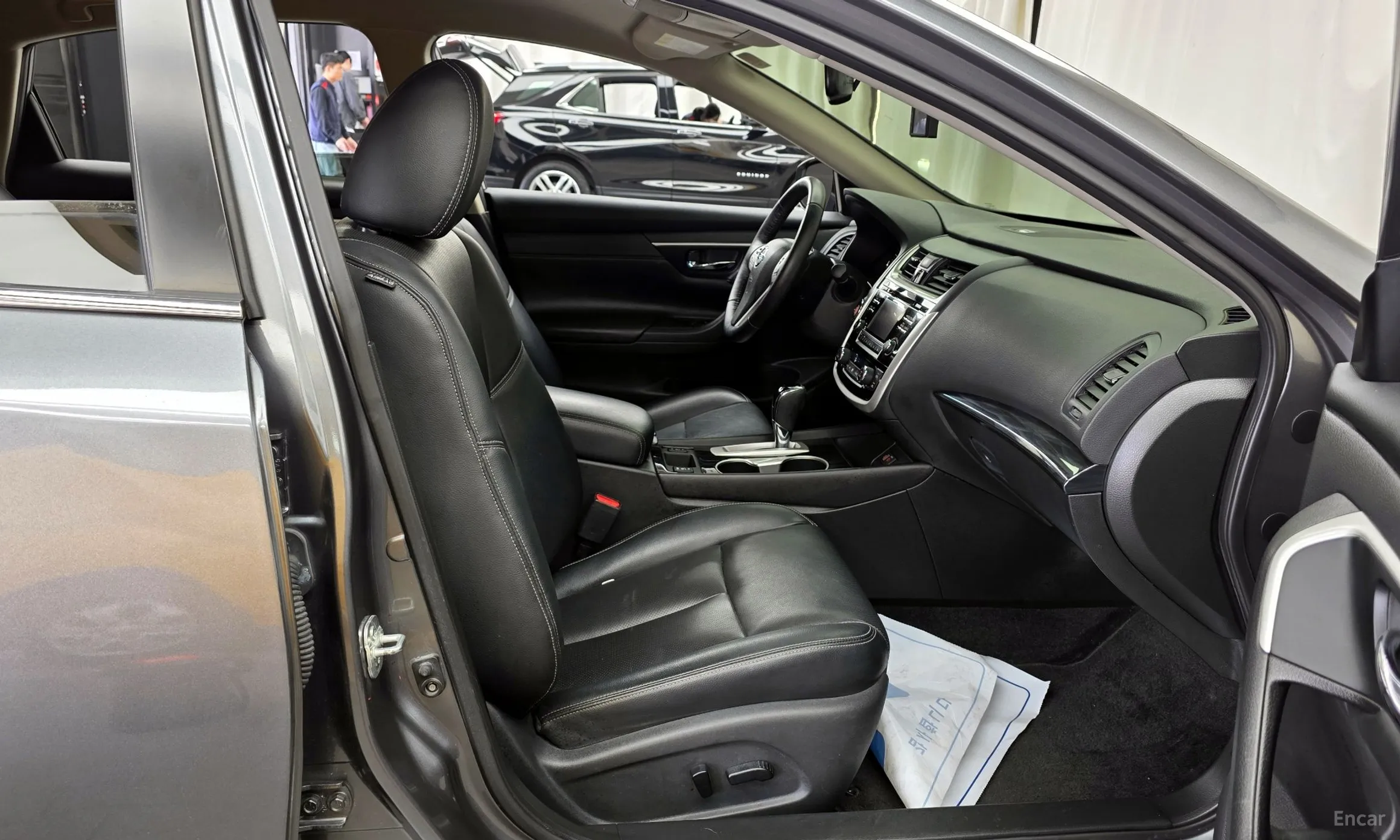Nissan Altima превью 11