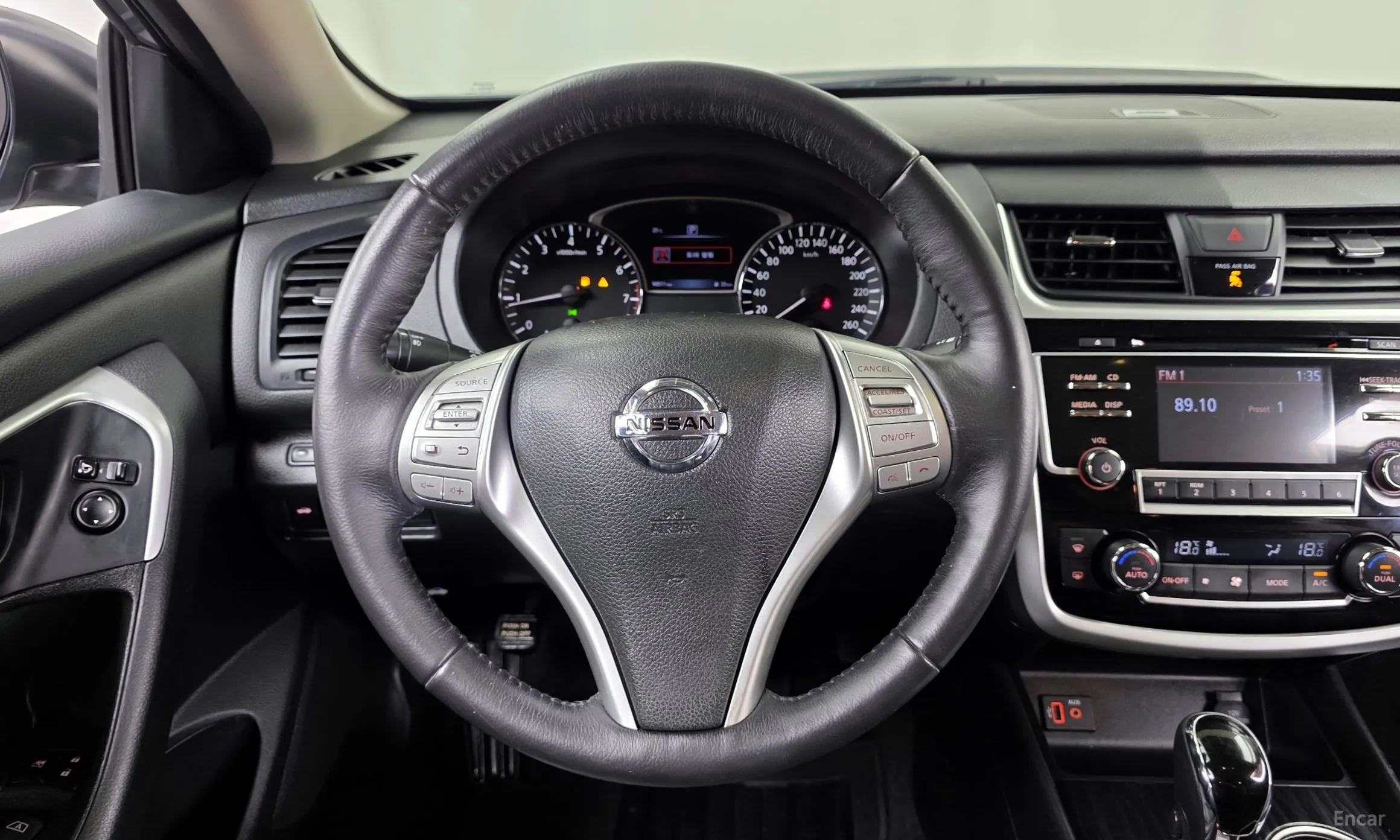 Nissan Altima превью 13