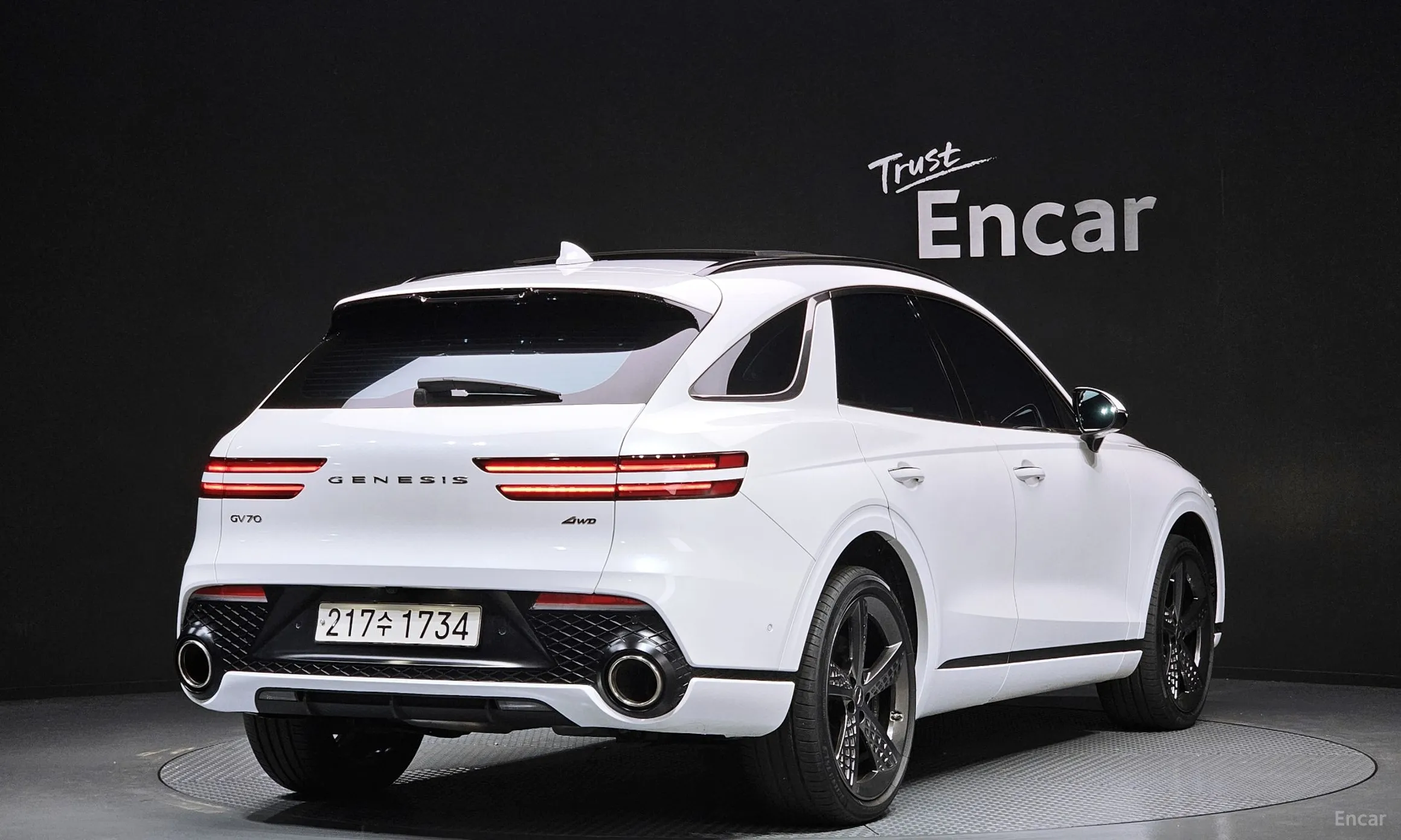 Genesis GV70 превью 2
