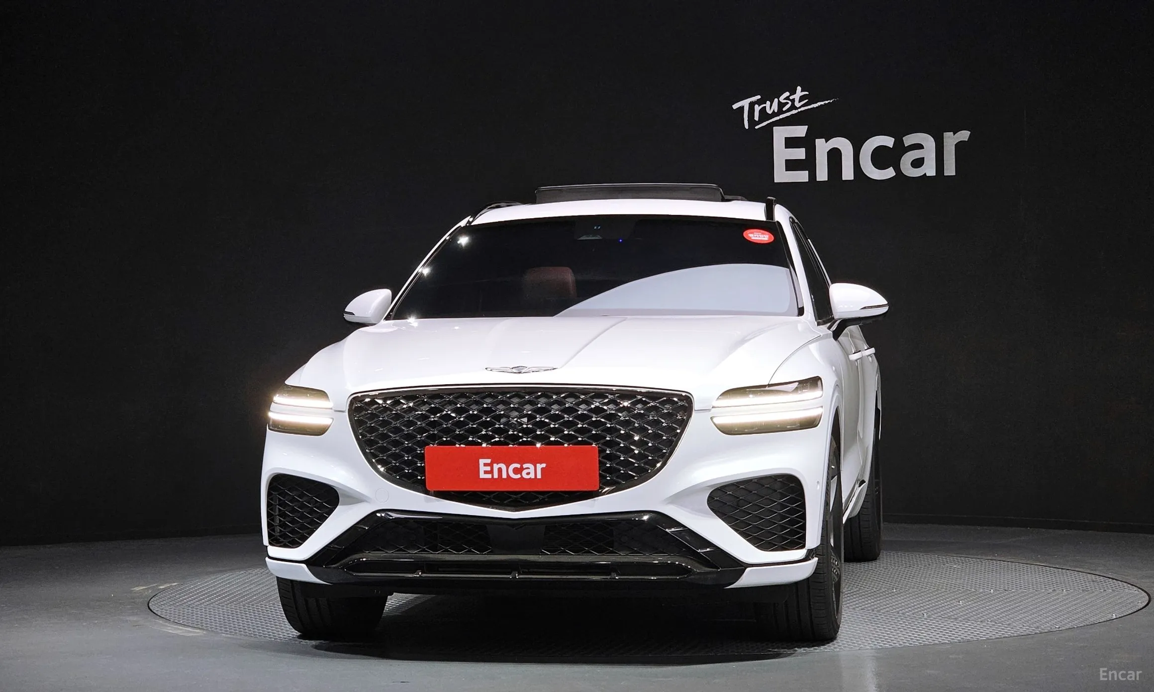 Genesis GV70 превью 3