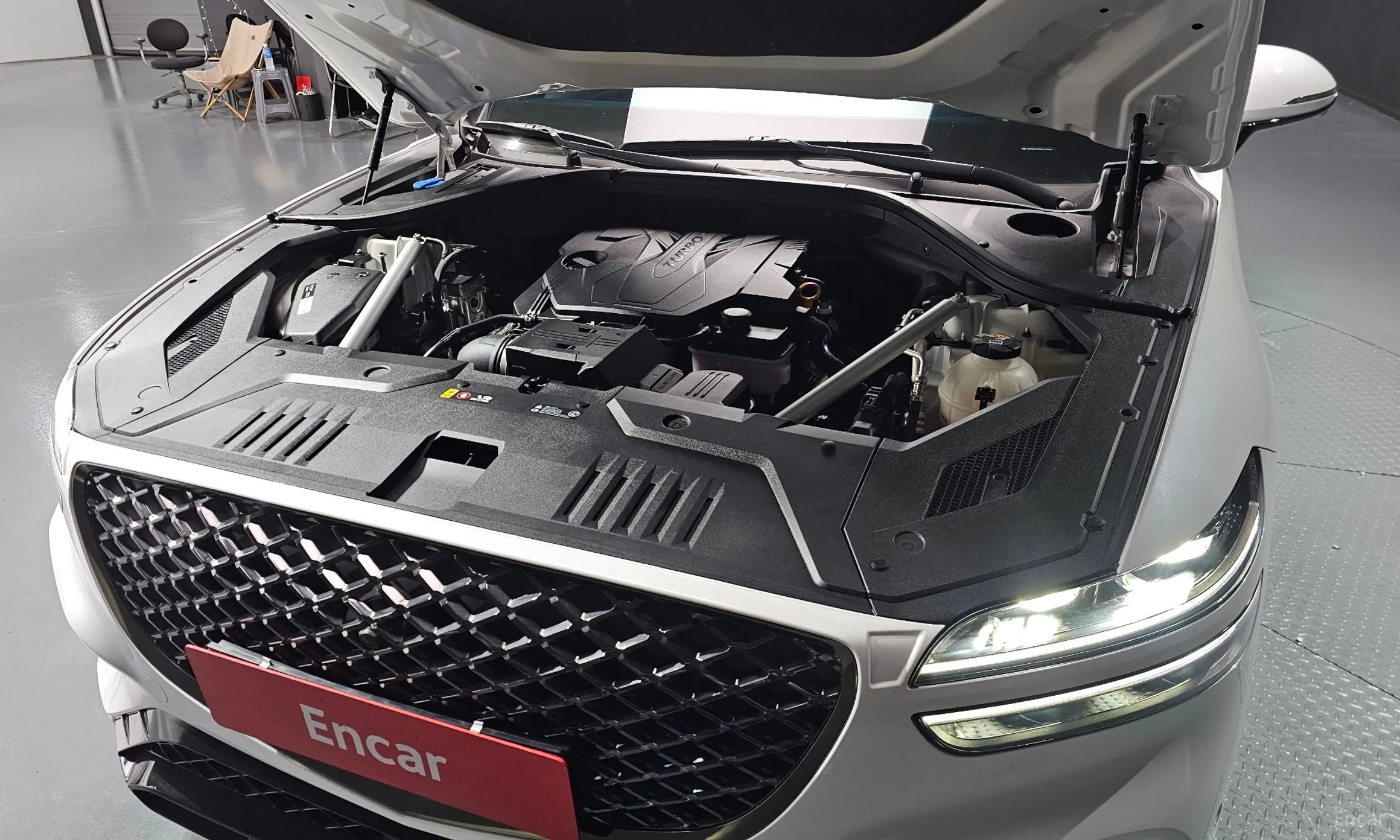 Genesis GV70 превью 6