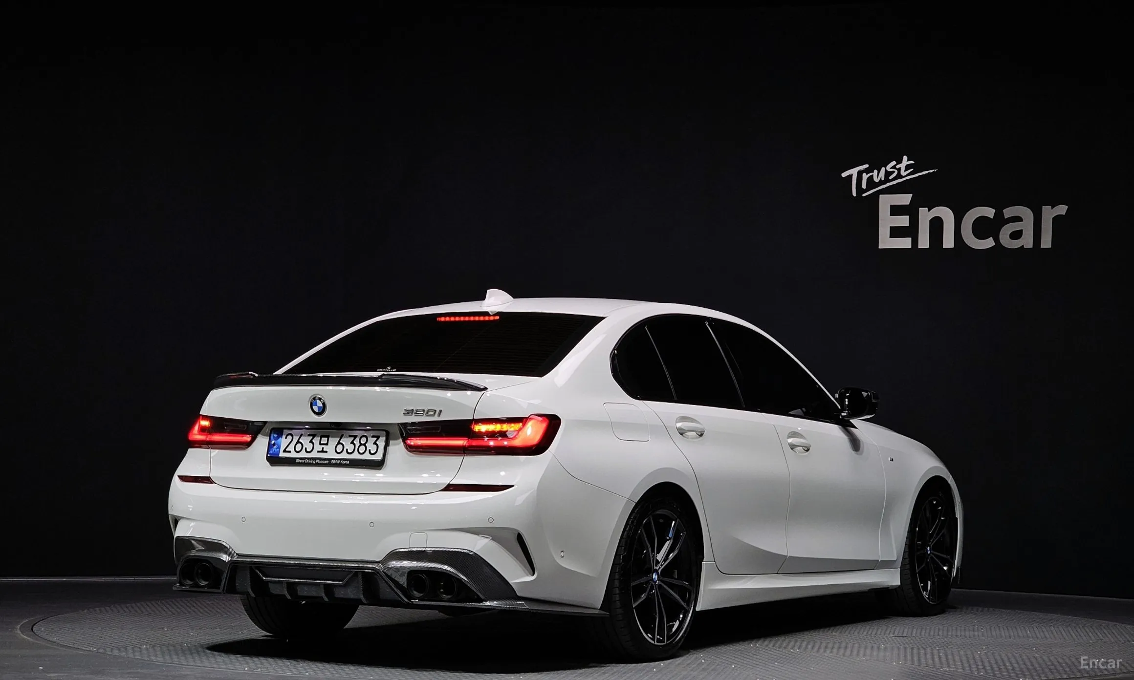 BMW 3 Series (G20) превью 2