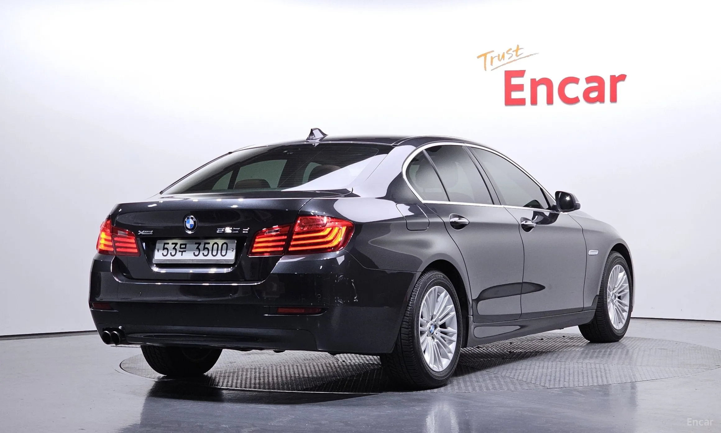 BMW 5 Series (F10) превью 2