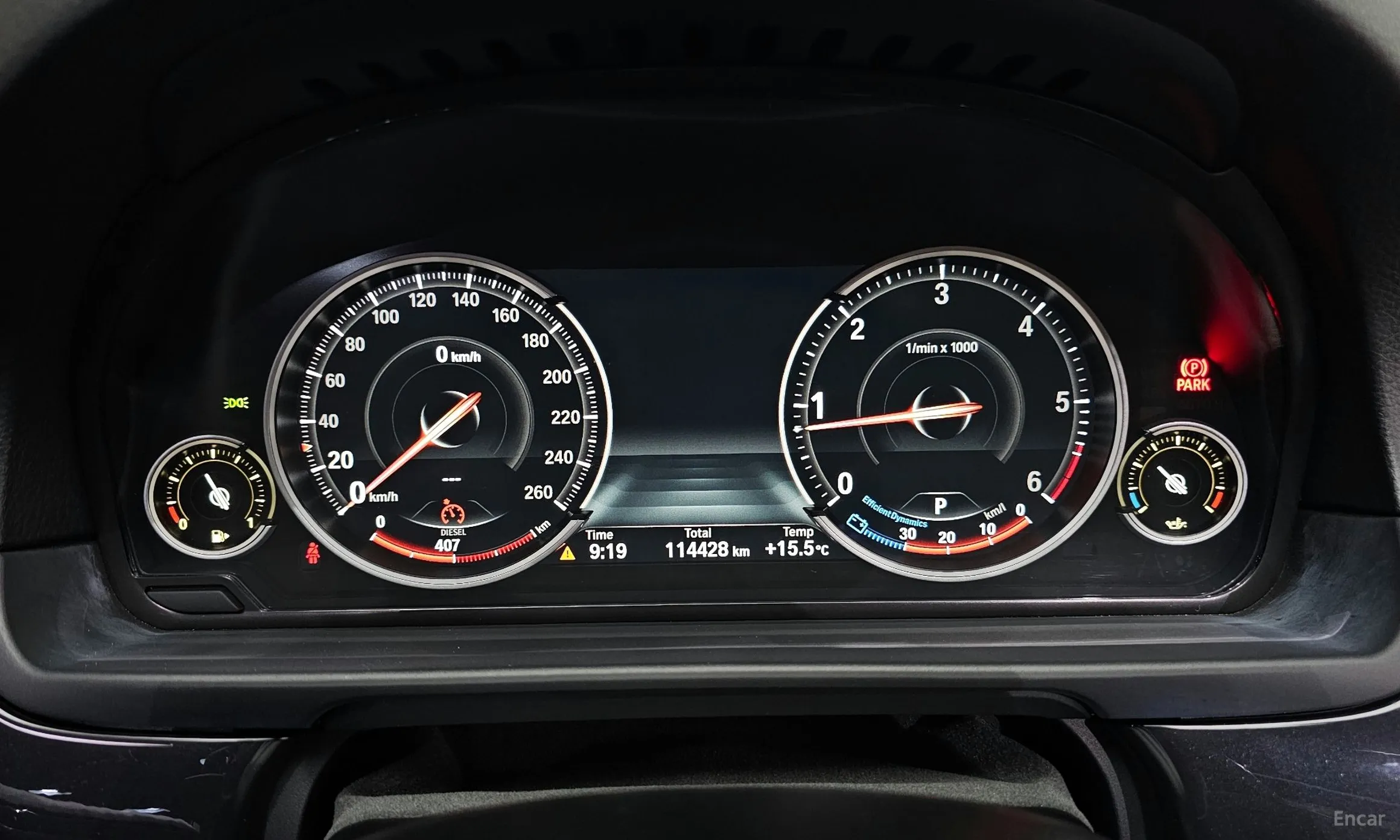 BMW 5 Series (F10) превью 8