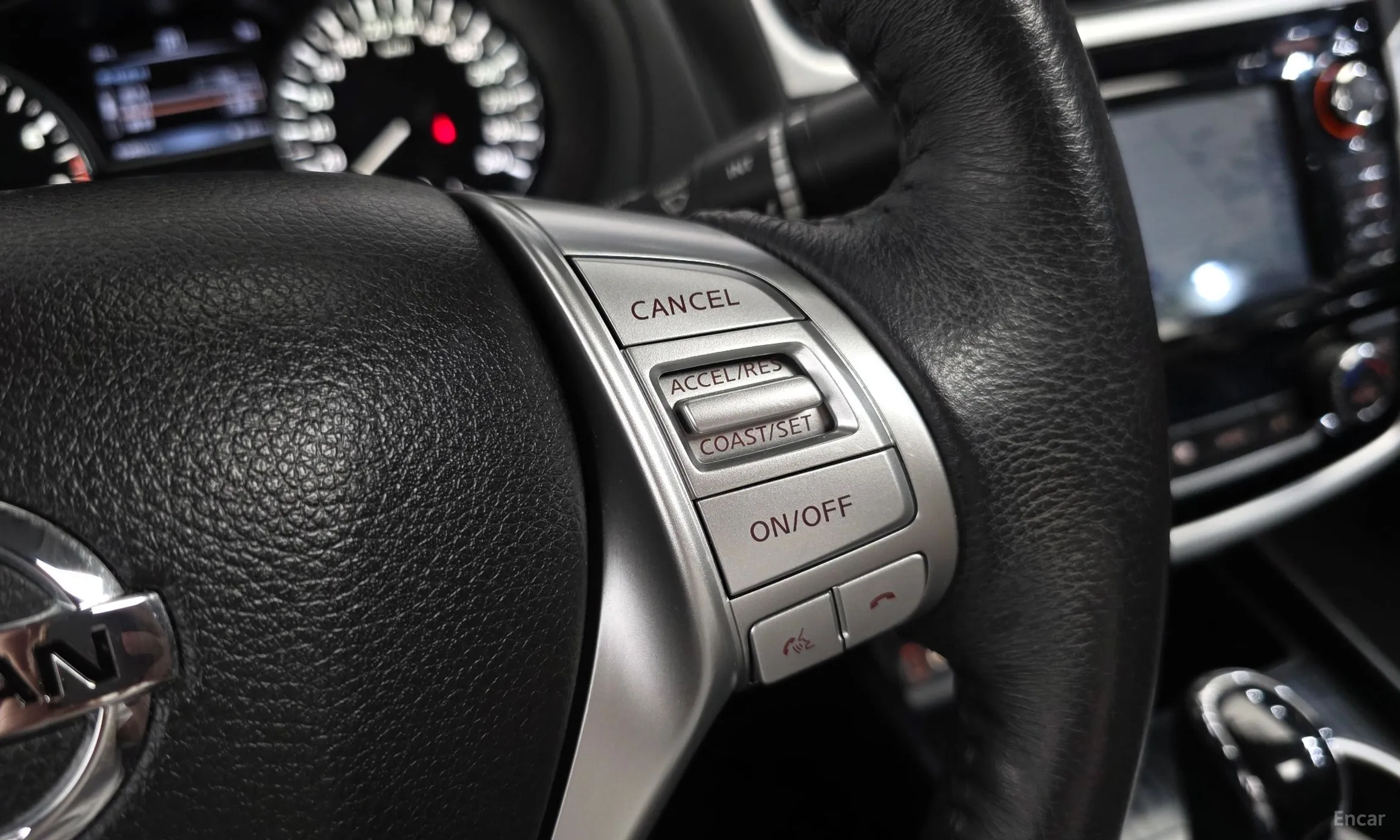 Nissan Altima превью 18