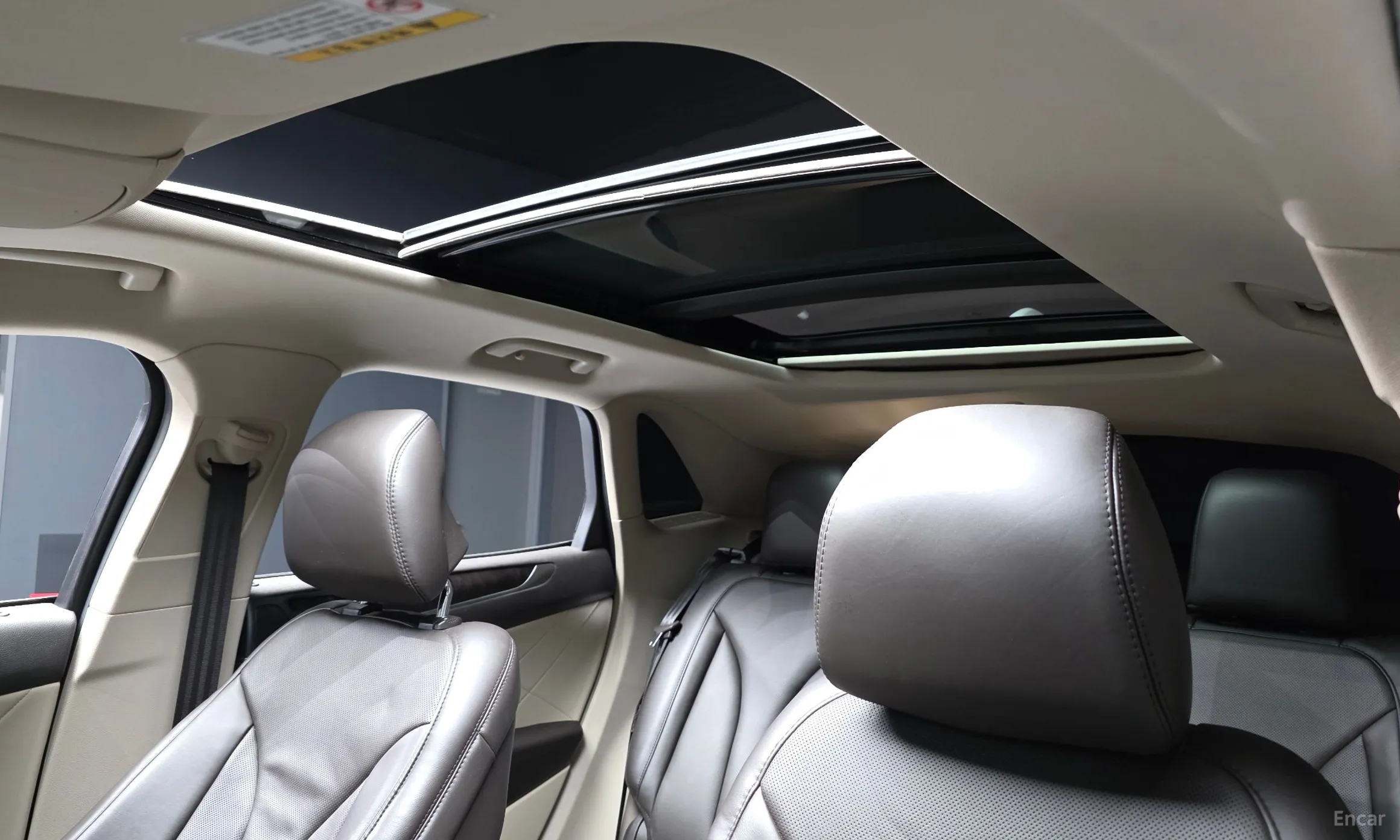 Lincoln MKC превью 17