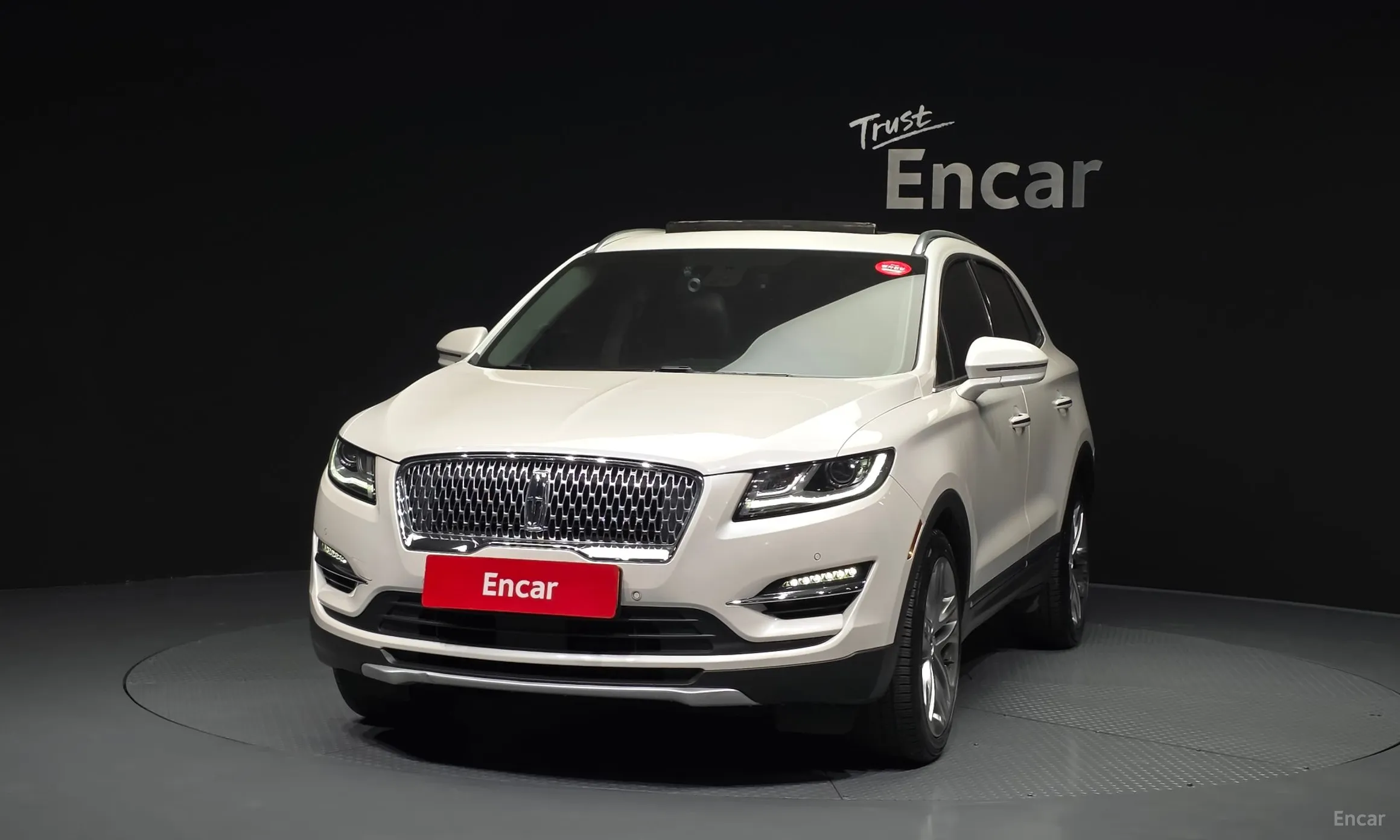 Lincoln MKC превью 3