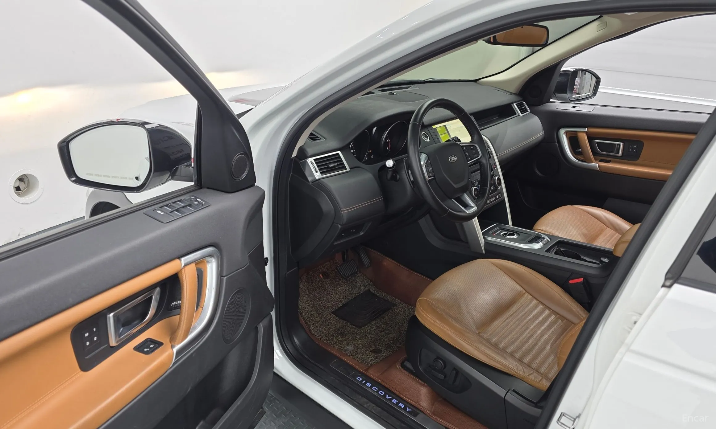 Land Rover Discovery Sports превью 10