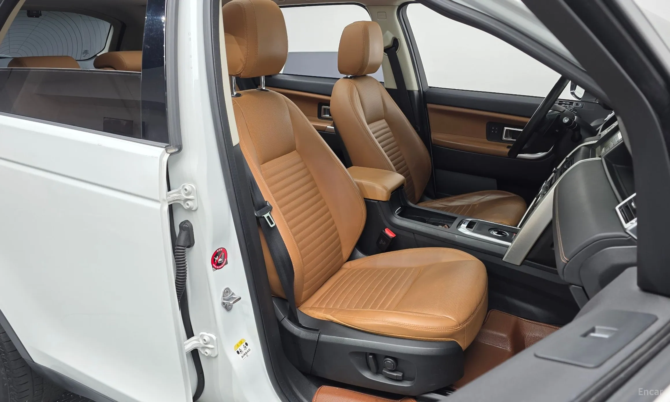 Land Rover Discovery Sports превью 12