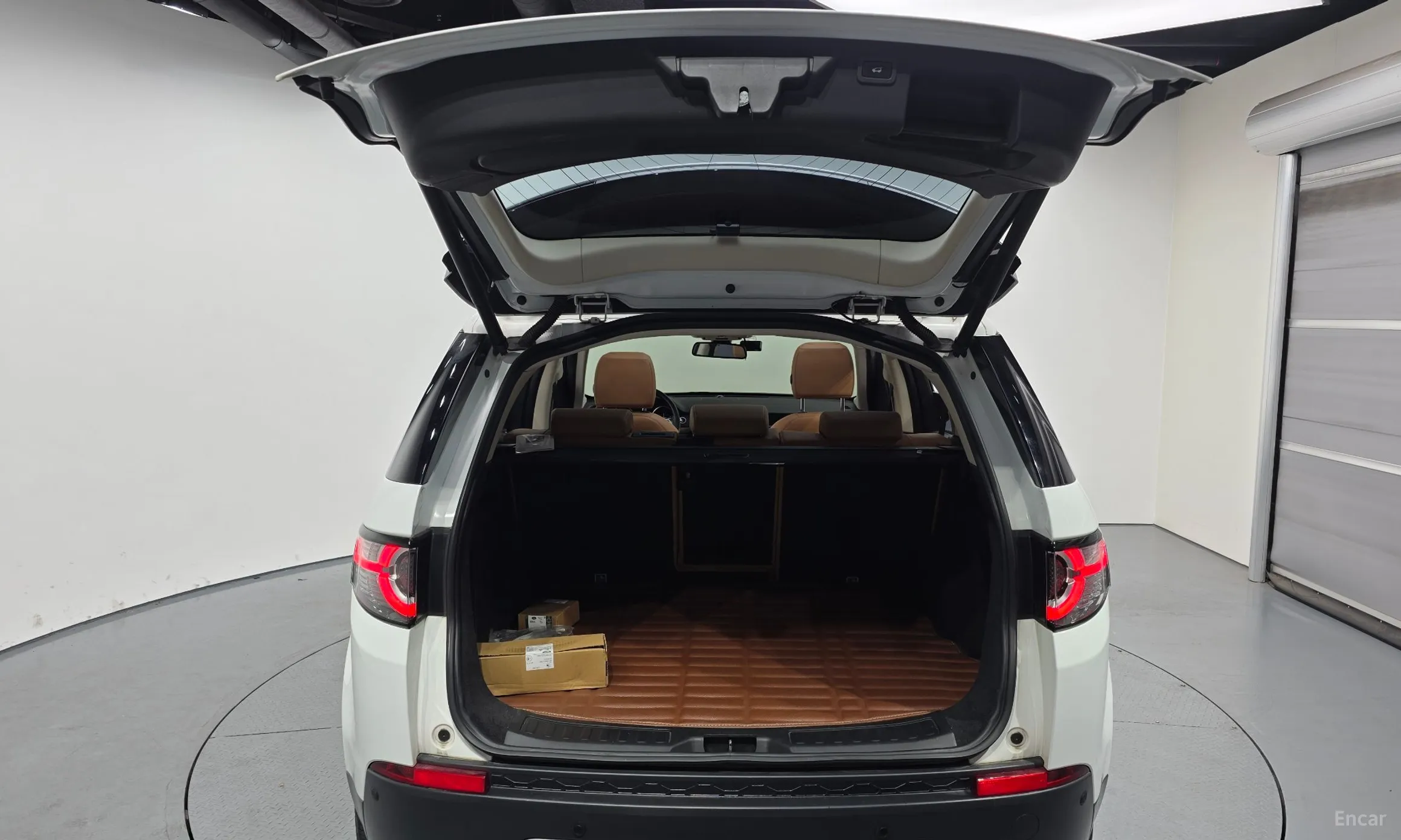 Land Rover Discovery Sports превью 20