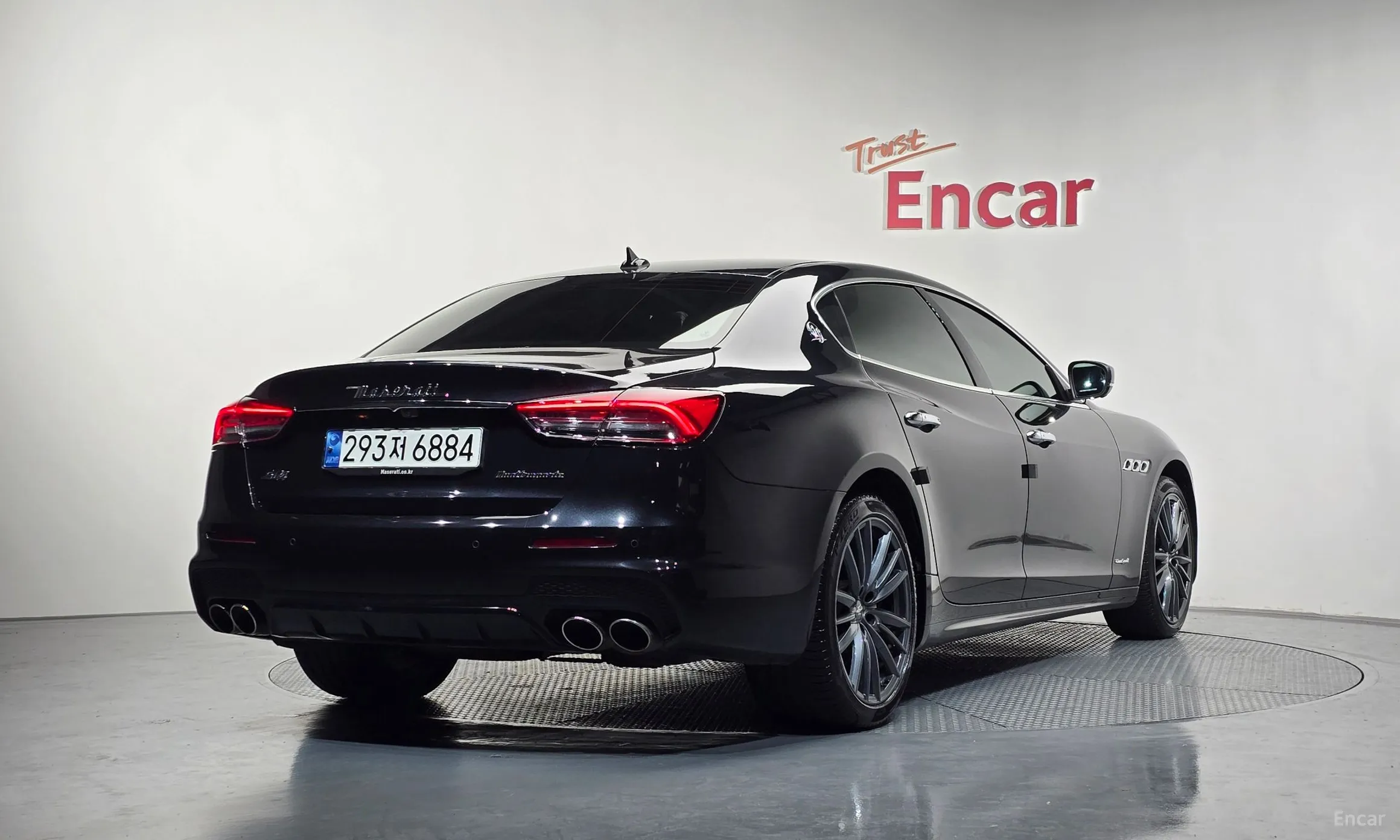 Maserati Quattroporte превью 2