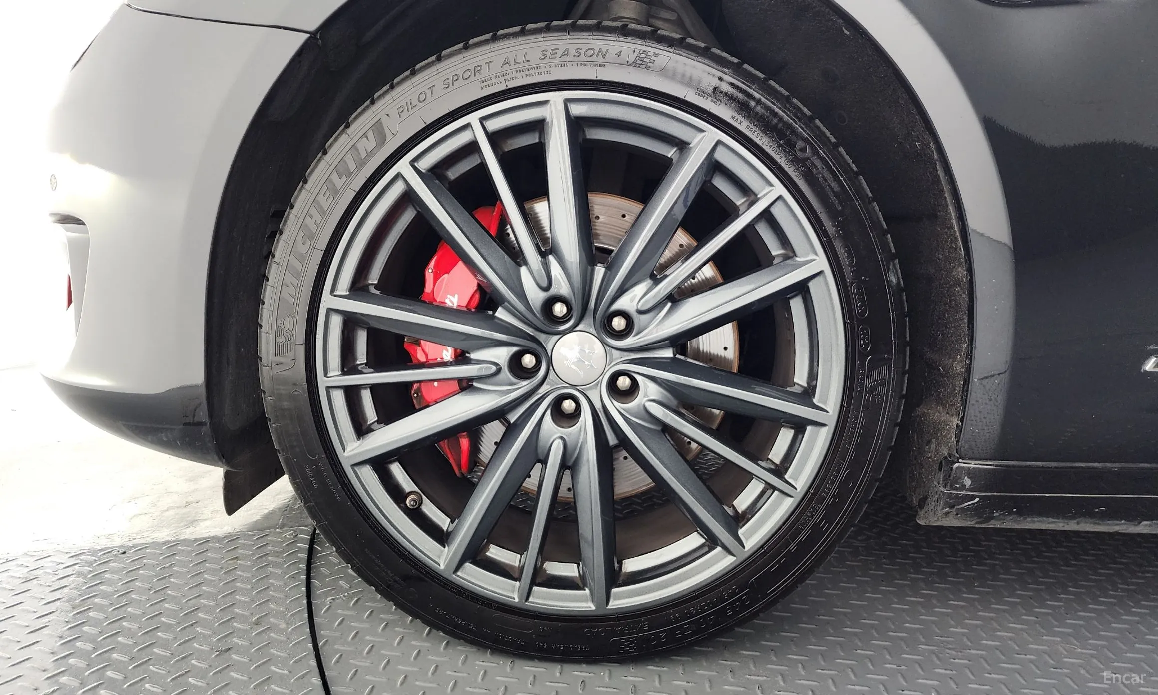 Maserati Quattroporte превью 5