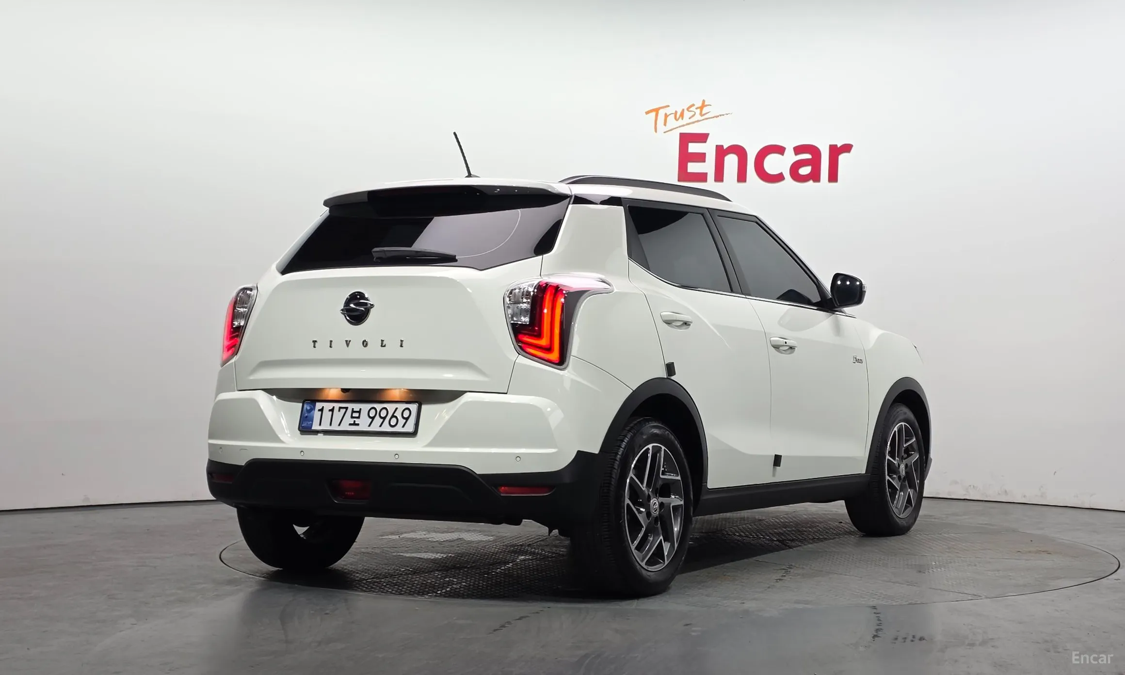 KG Mobility (SsangYong) Berry New Tivoli превью 2