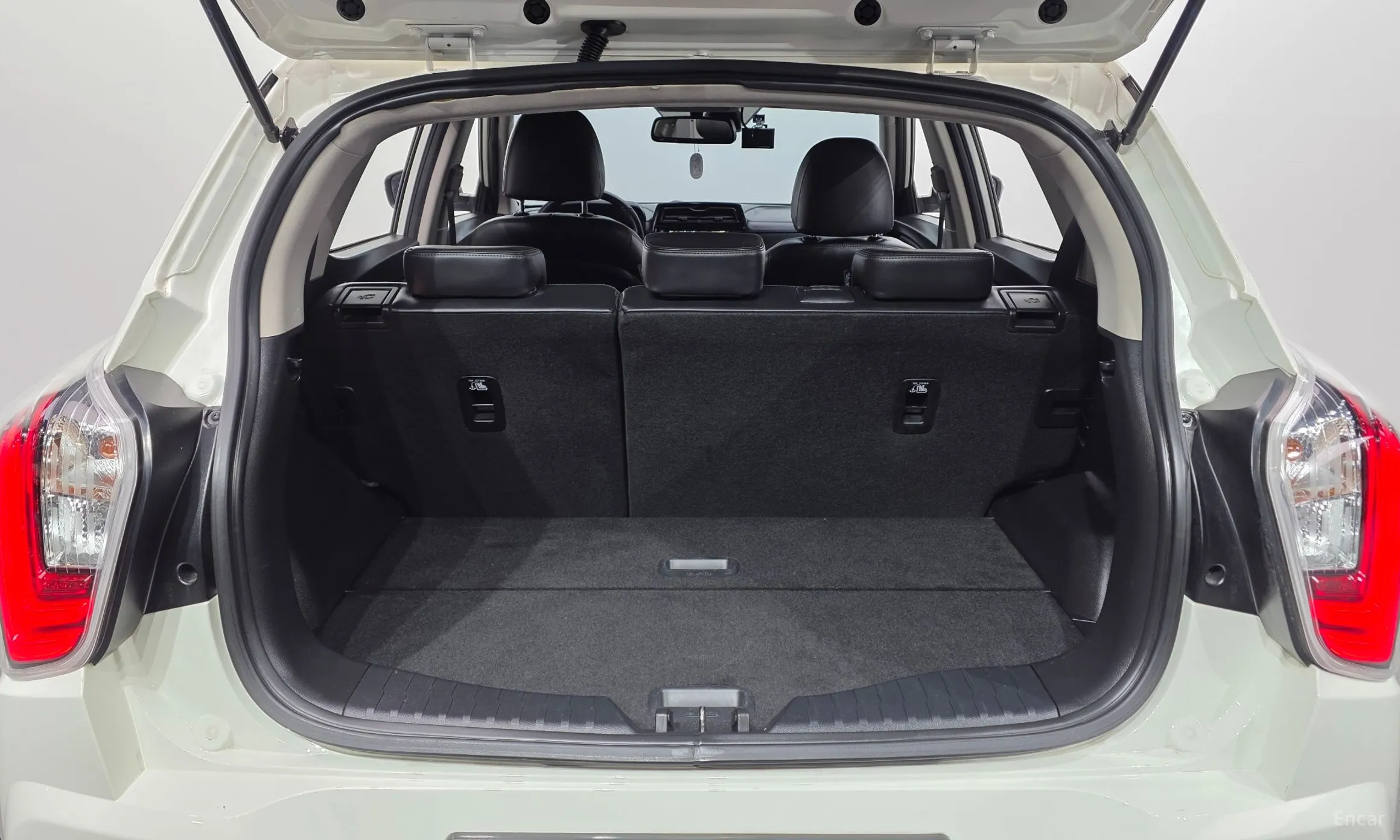 KG Mobility (SsangYong) Berry New Tivoli превью 20