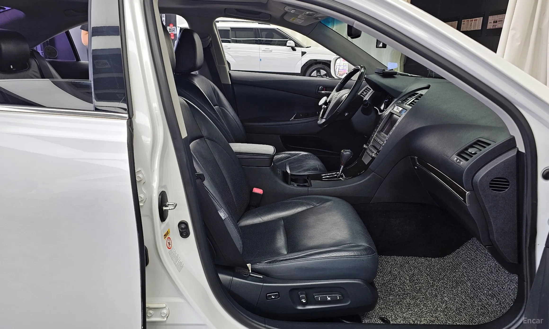 Lexus ES350 превью 11