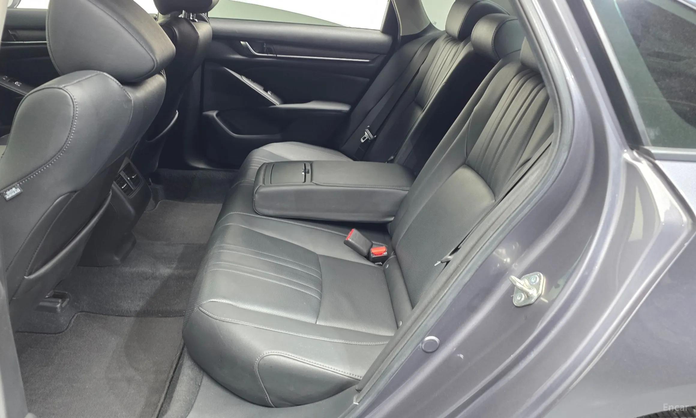 Honda Accord 10th Generation превью 12
