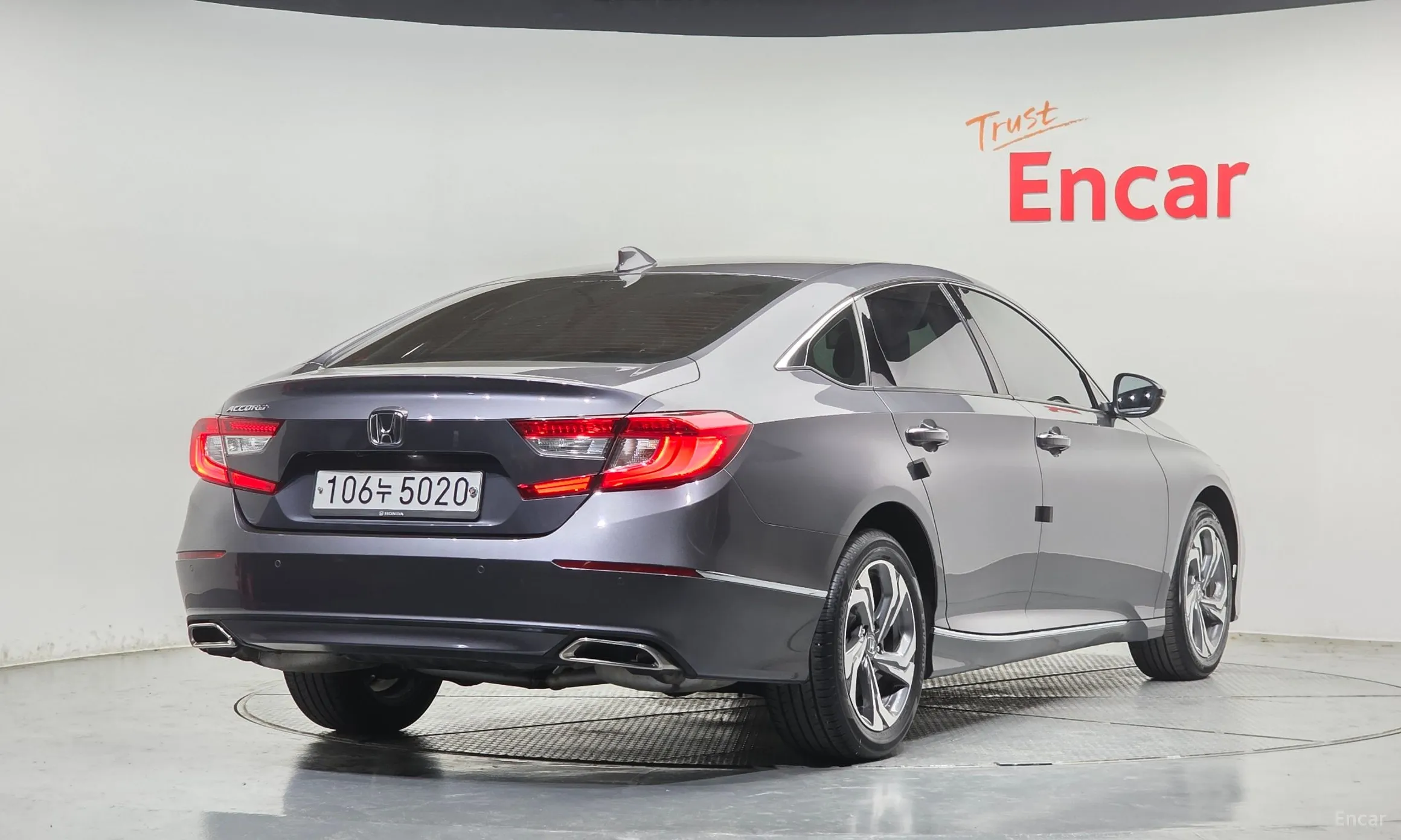 Honda Accord 10th Generation превью 2