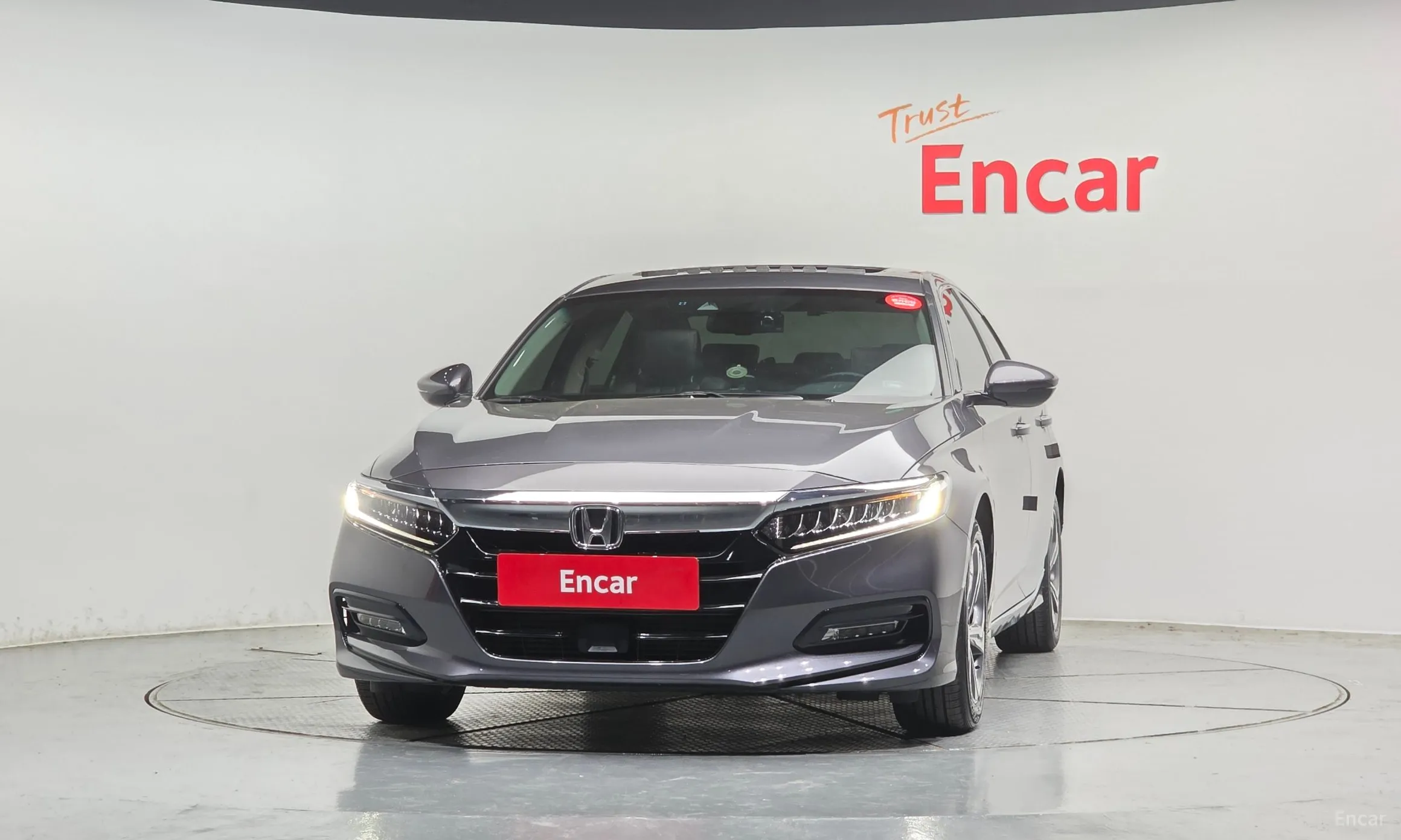 Honda Accord 10th Generation превью 3