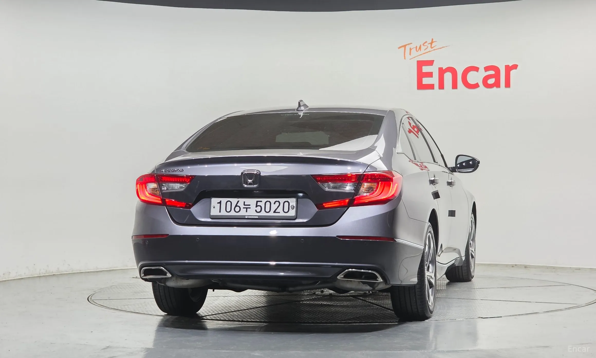 Honda Accord 10th Generation превью 4