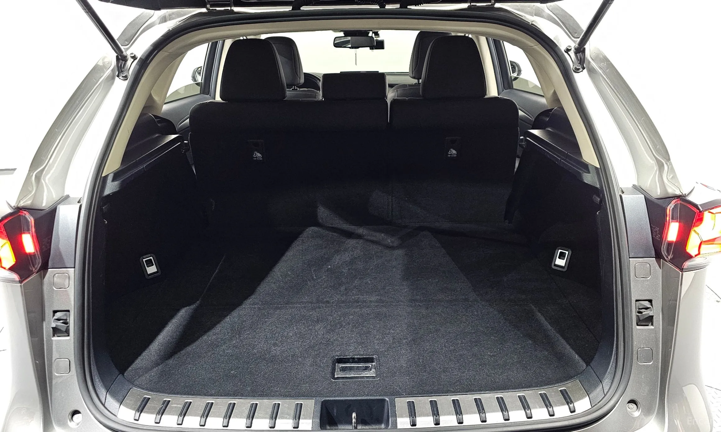 Lexus NX300h превью 20