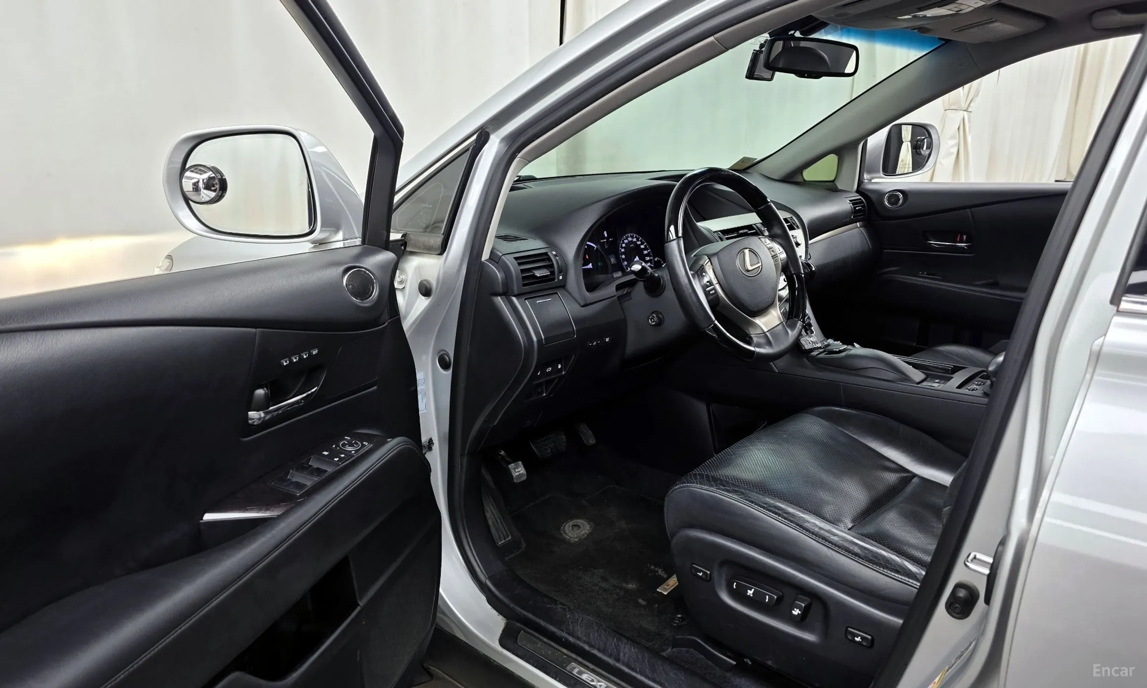 Lexus RX450h превью 10