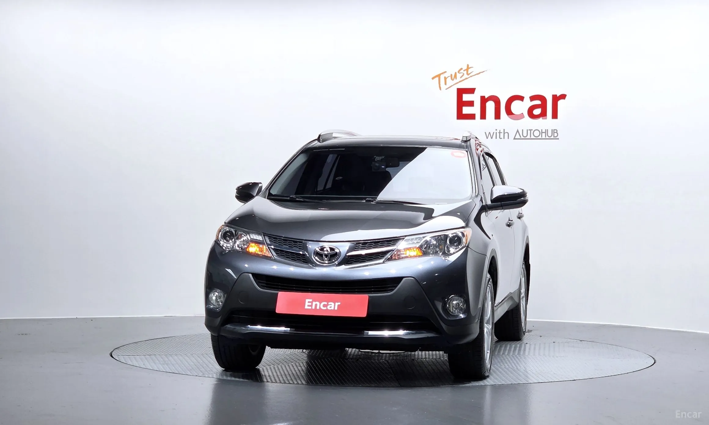 Toyota RAV4 превью 3