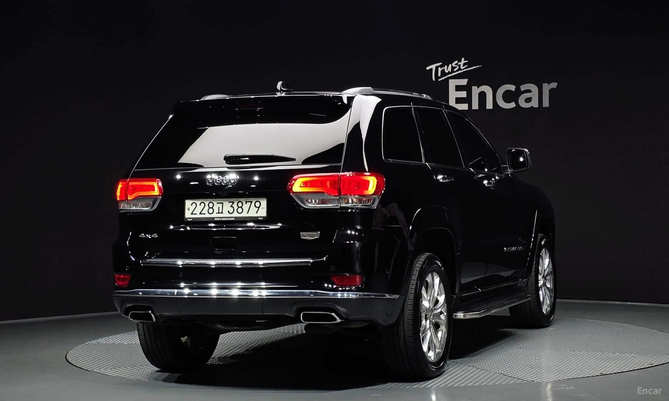 Jeep Grand Cherokee превью 2