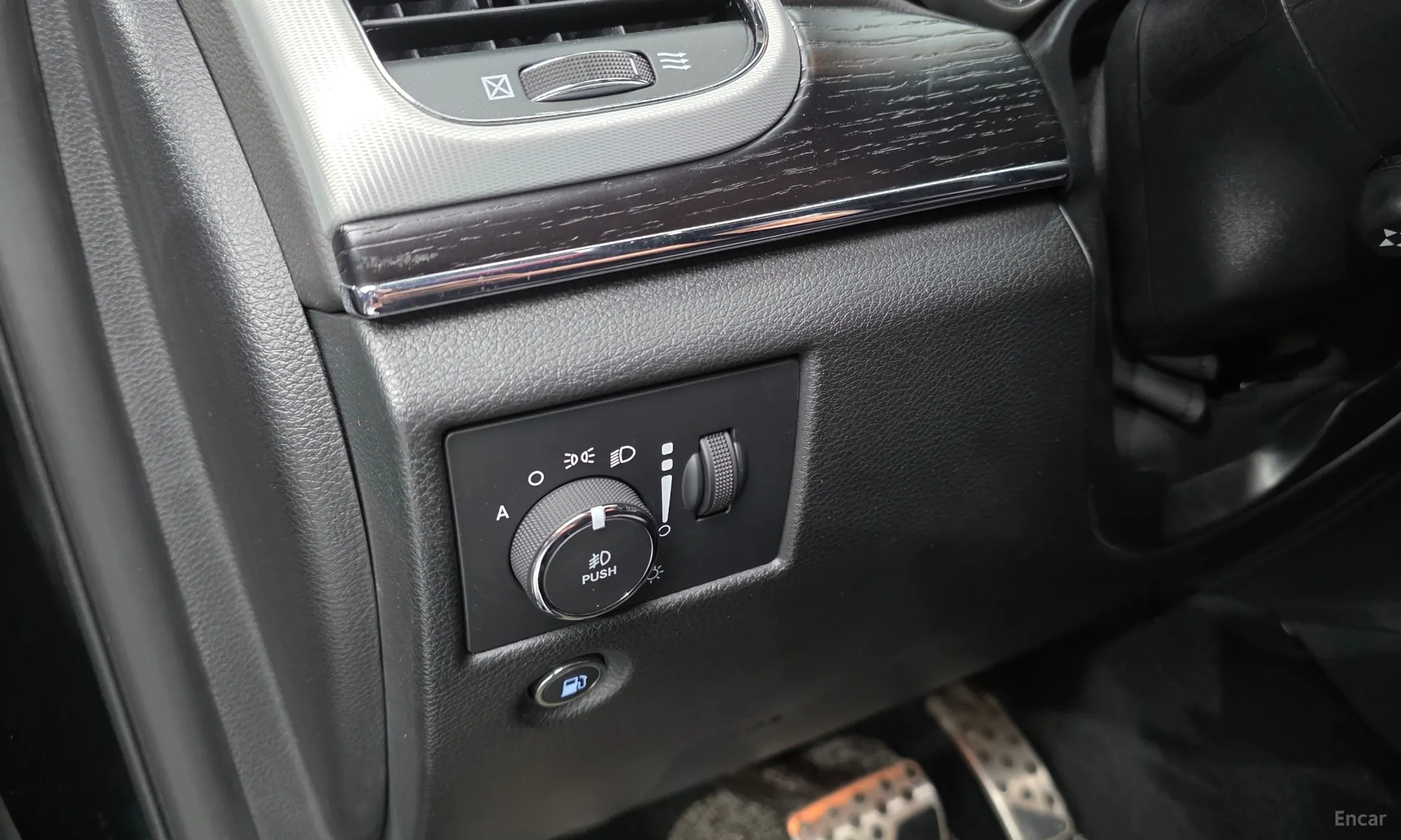 Jeep Grand Cherokee превью 16