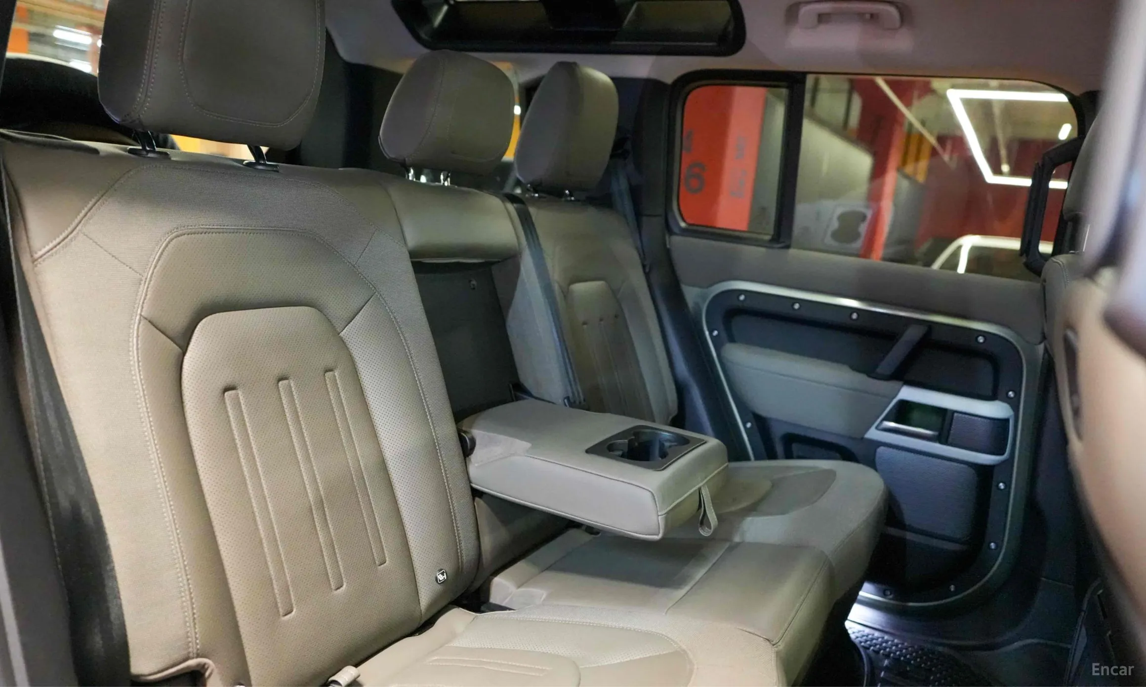 Land Rover Defender (L663) превью 17