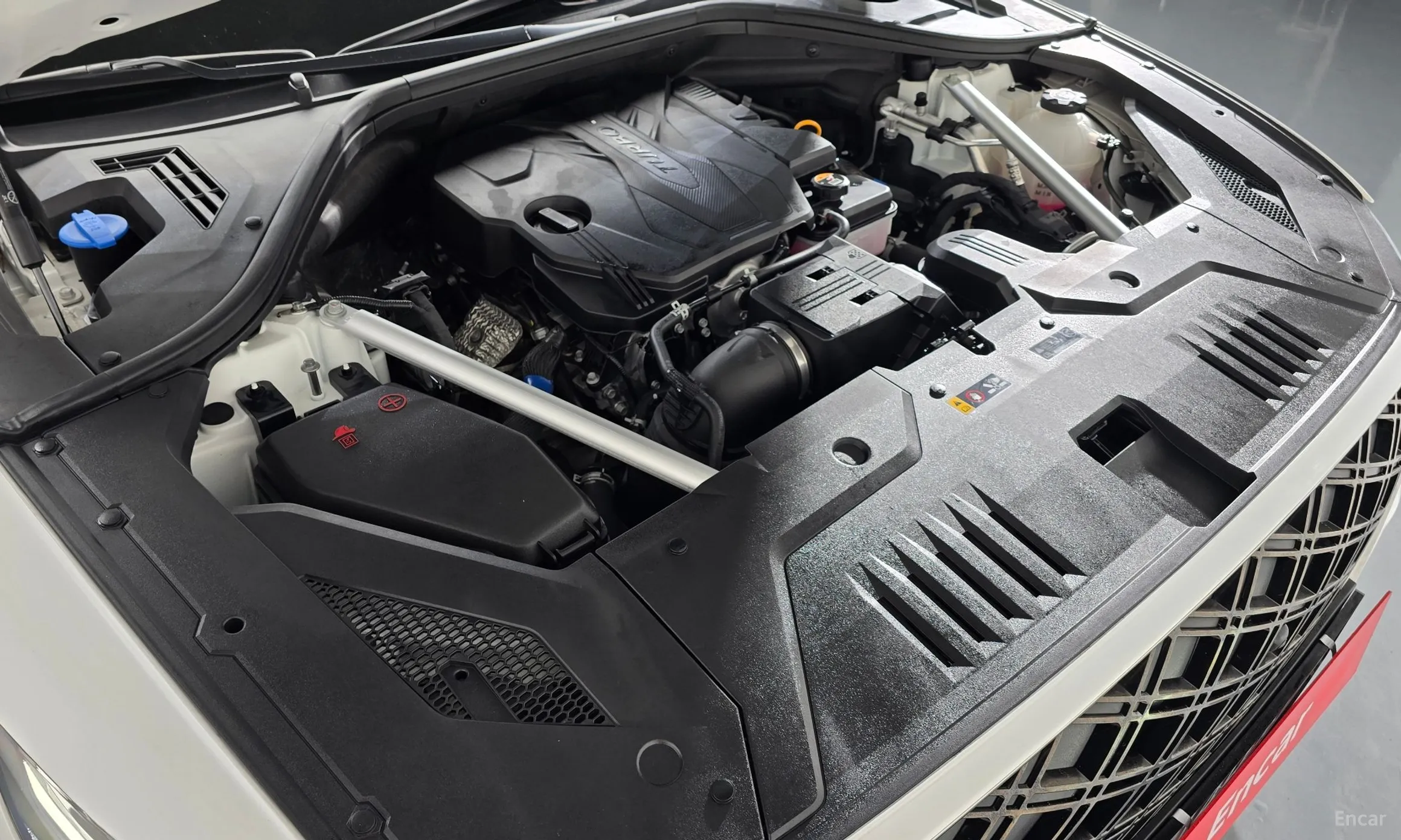 Genesis GV70 превью 6