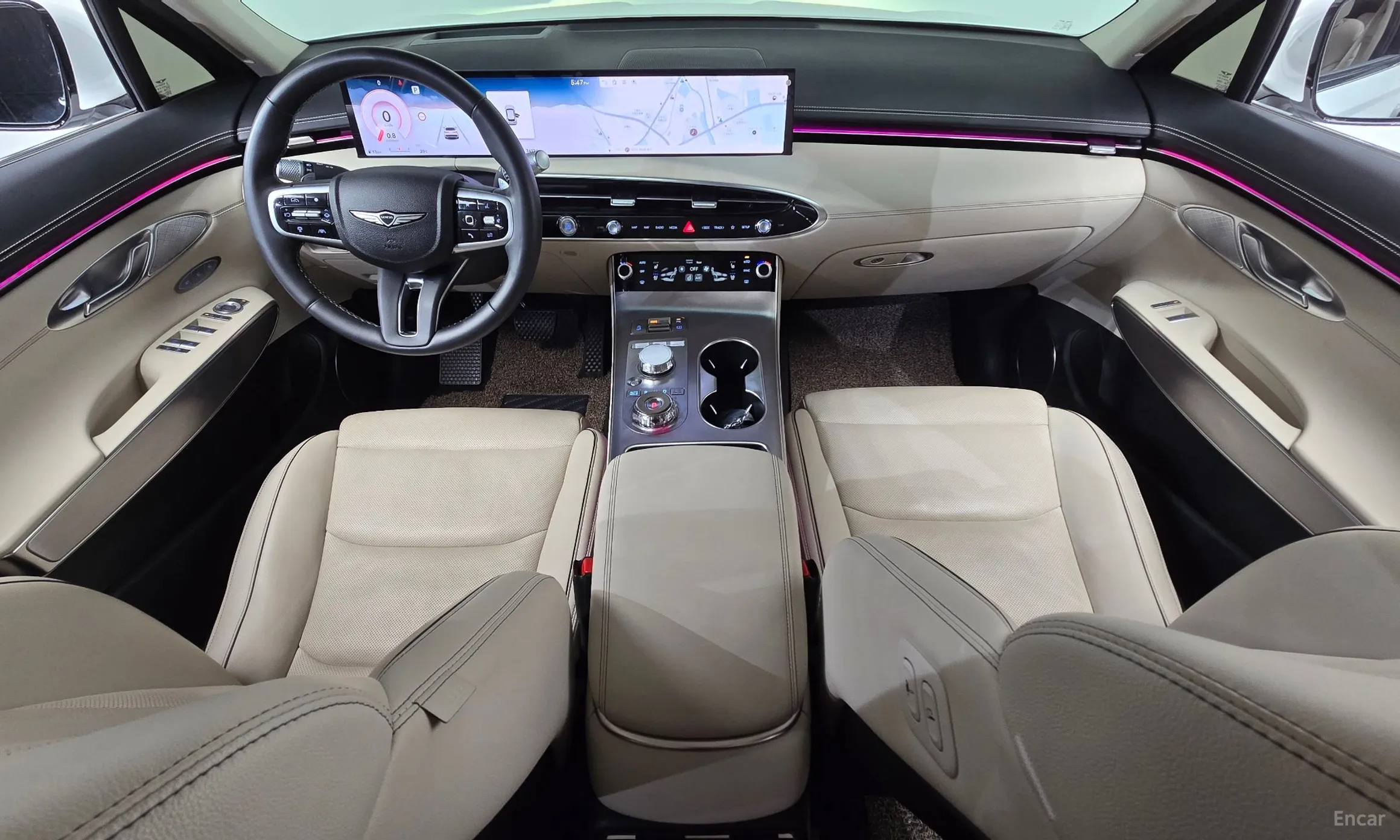 Genesis GV70 превью 7